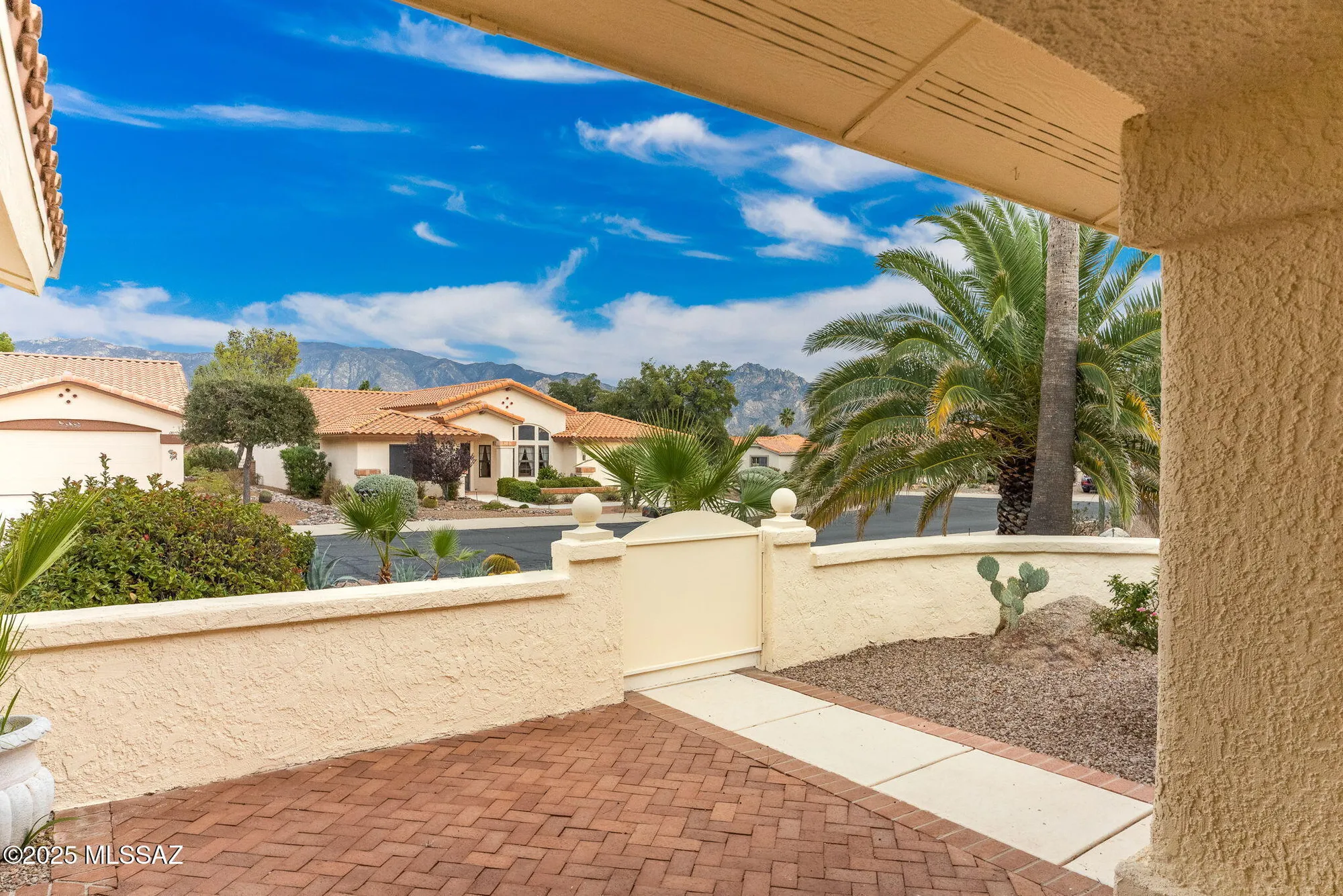 Property Slideshow image 11 of 44 | 14451 n rock springs ln, Oro Valley, AZ, 85755