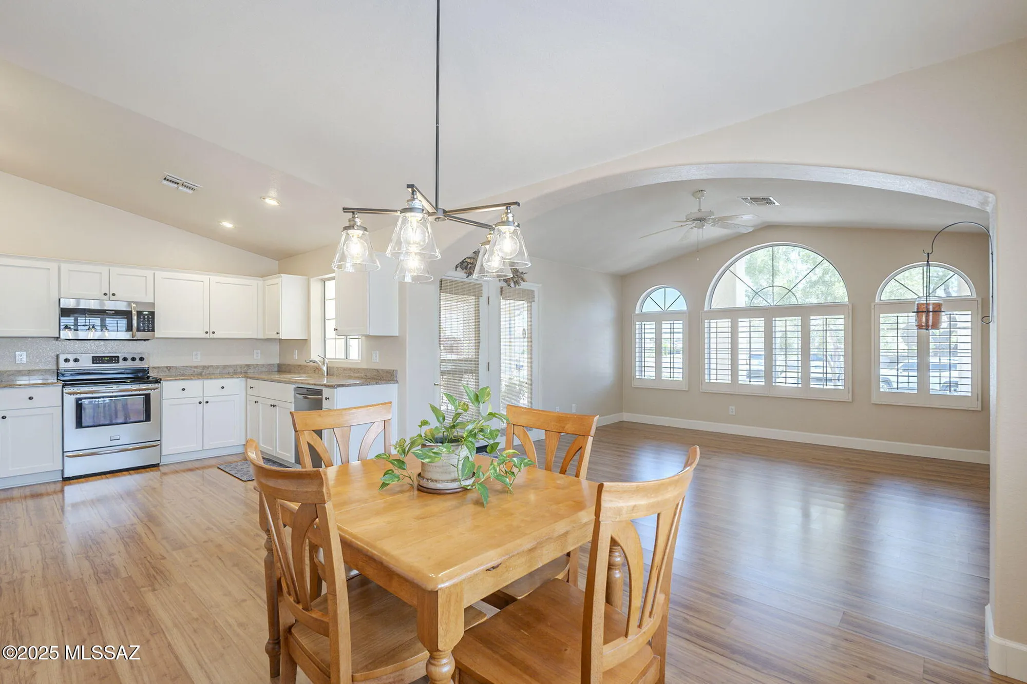 Property Slideshow image 11 of 44 | 37514 s desert star ct, Tucson, AZ, 85739