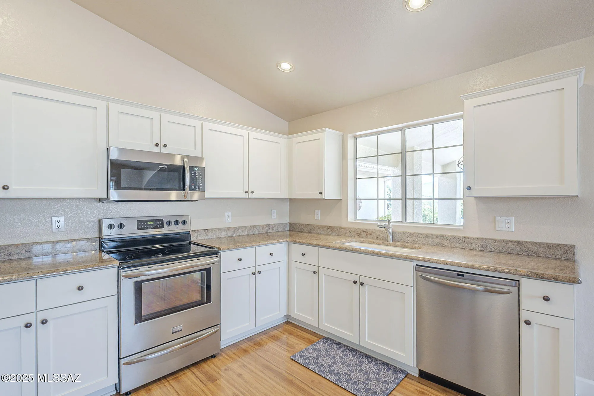 Property Slideshow image 18 of 44 | 37514 s desert star ct, Tucson, AZ, 85739