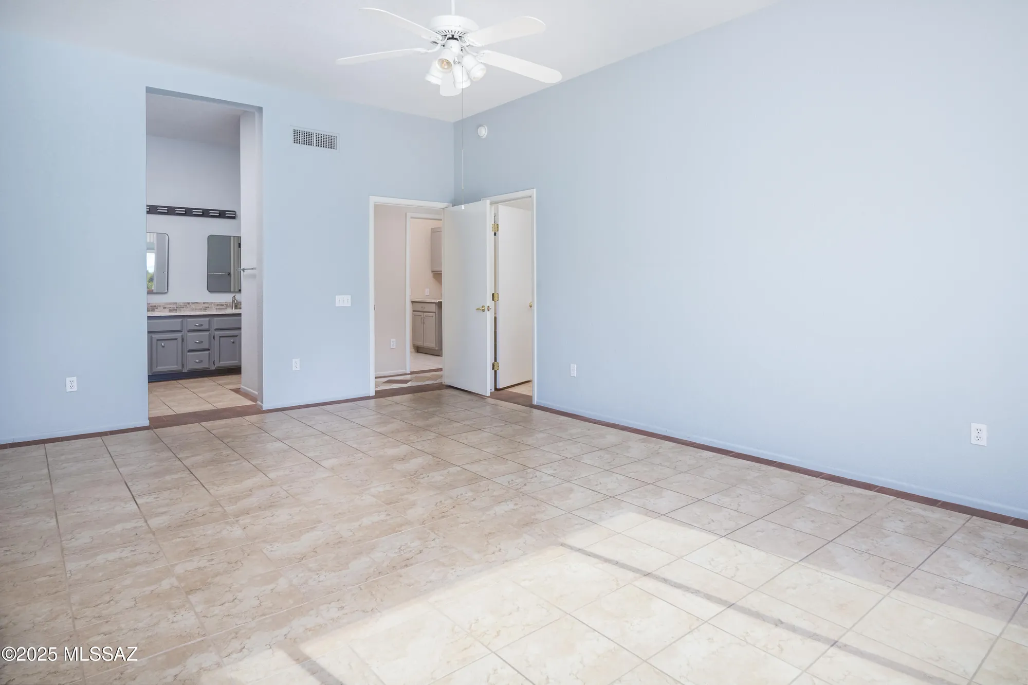 Property Slideshow image 22 of 35 | 938 e grass meadow pl, Oro Valley, AZ, 85755