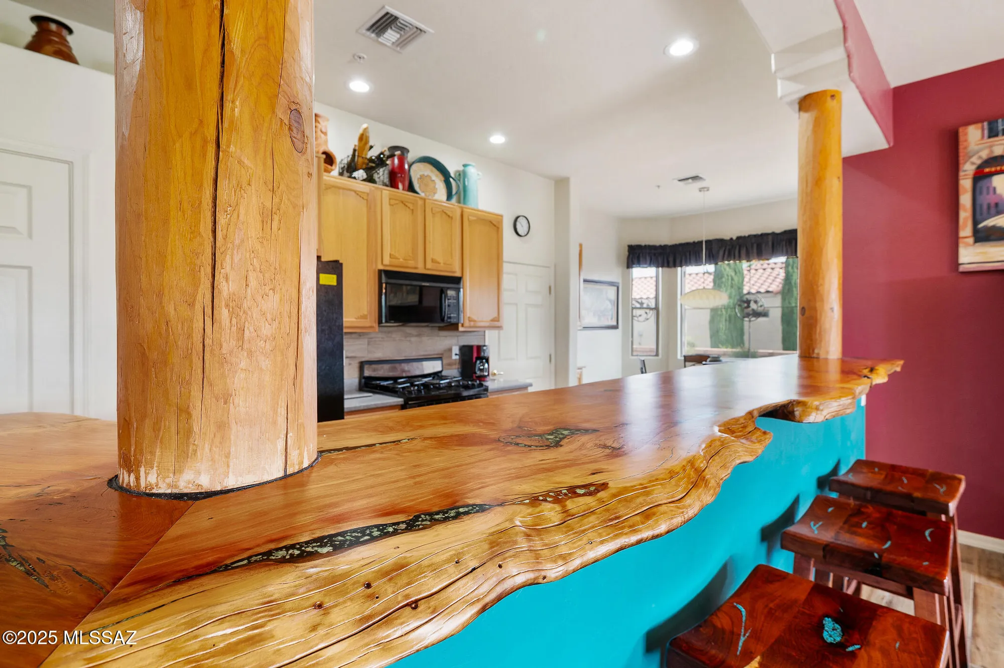 Property Slideshow image 7 of 33 | 703 w greenview pl, Green Valley, AZ, 85614