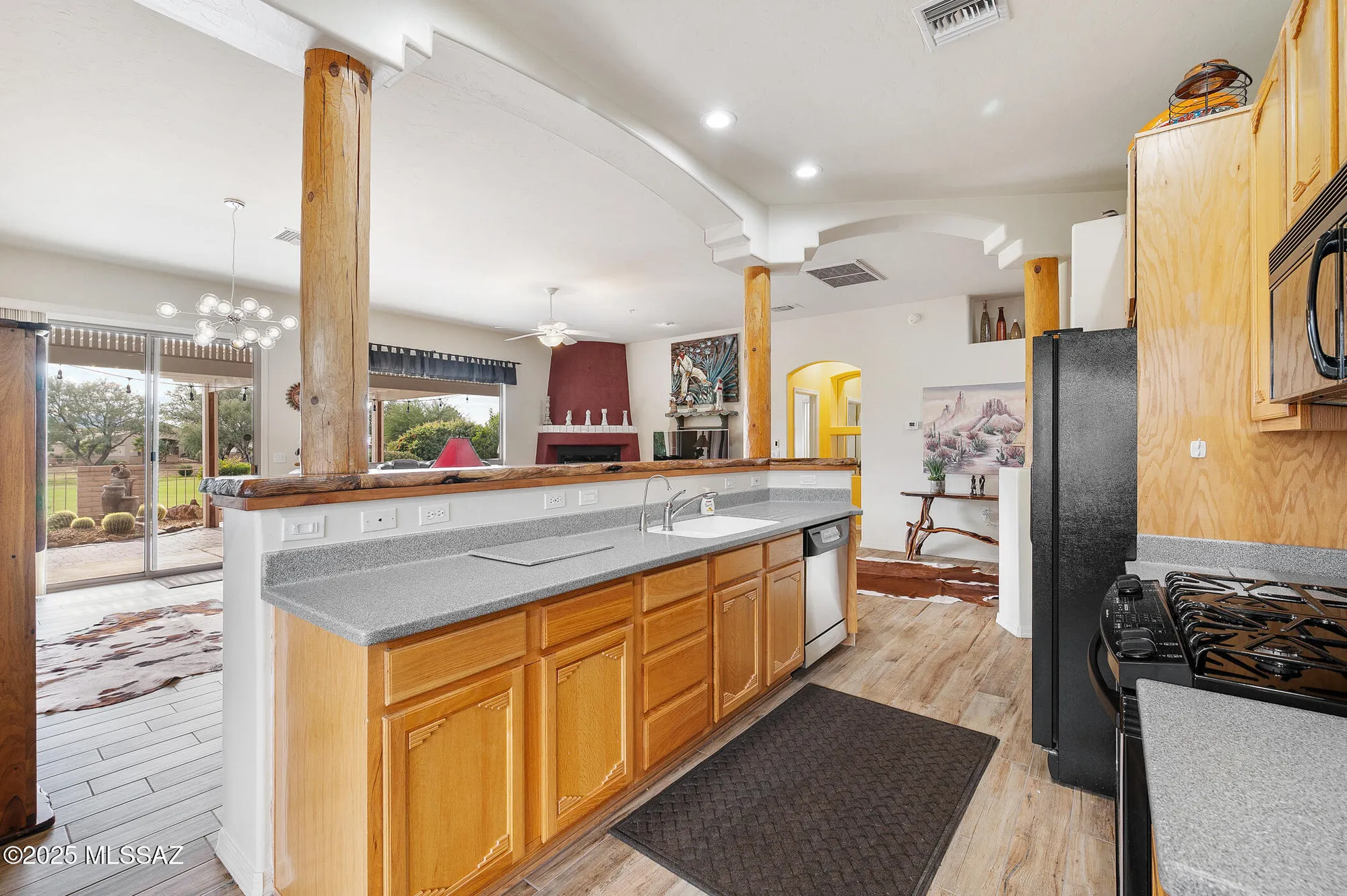 Property Slideshow image 9 of 33 | 703 w greenview pl, Green Valley, AZ, 85614