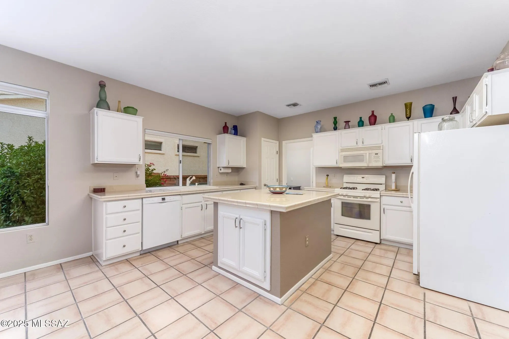 Property Slideshow image 21 of 44 | 14451 n rock springs ln, Oro Valley, AZ, 85755