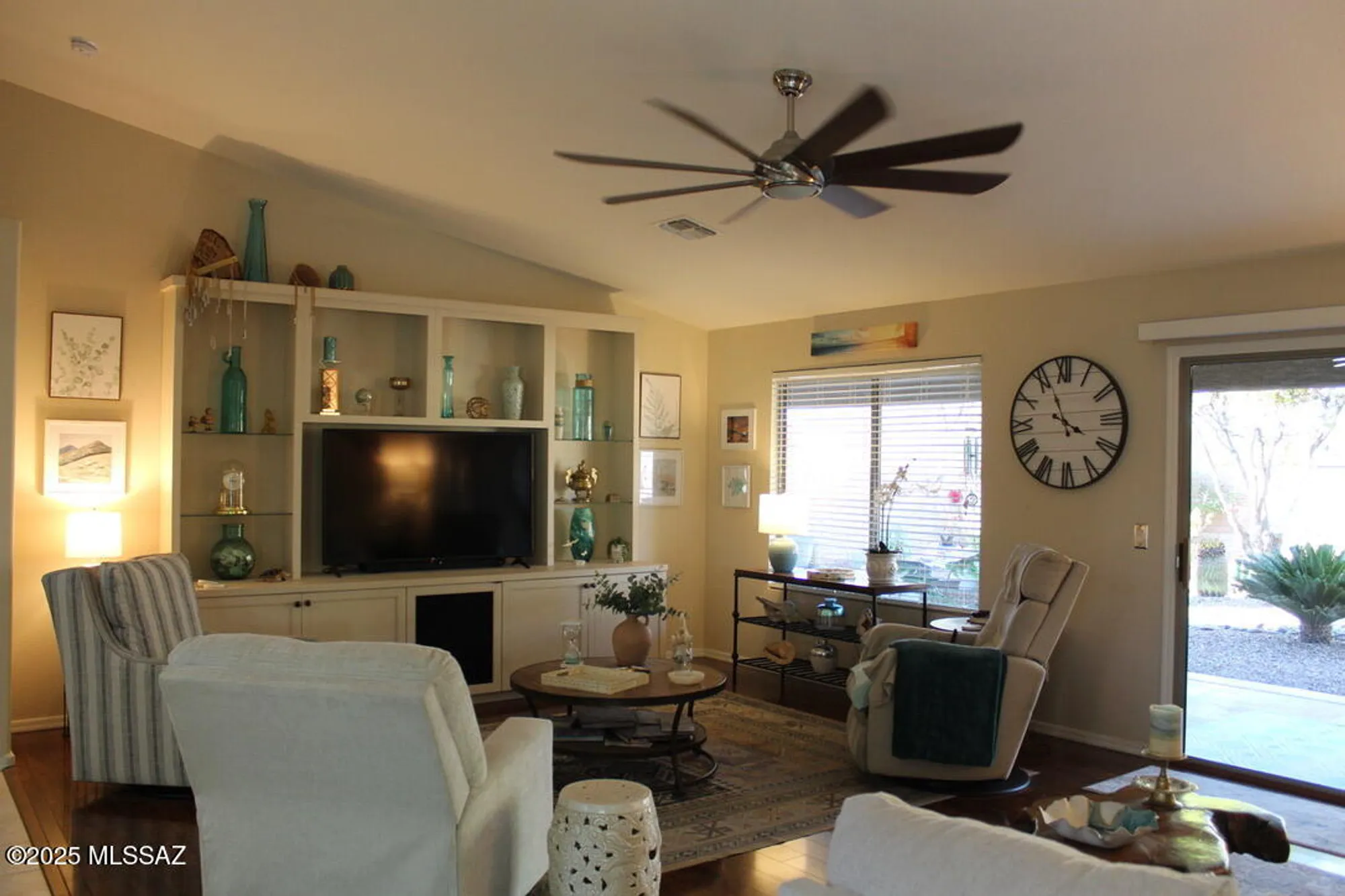 Property Slideshow image 11 of 51 | 2427 e bonita canyon dr, Green Valley, AZ, 85614