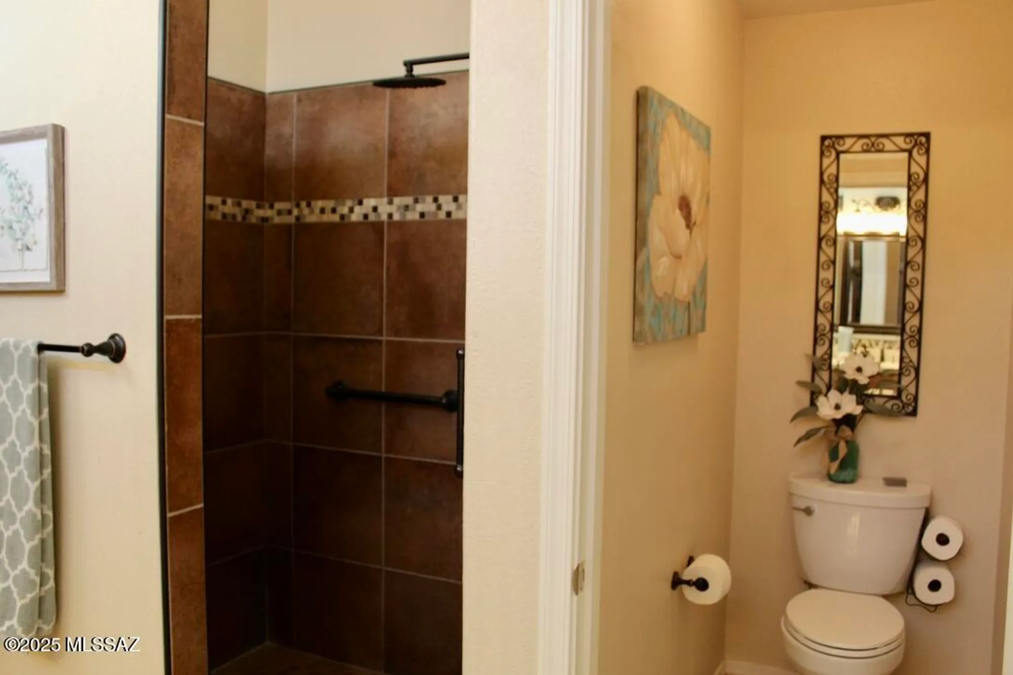 Property Slideshow image 38 of 51 | 2427 e bonita canyon dr, Green Valley, AZ, 85614