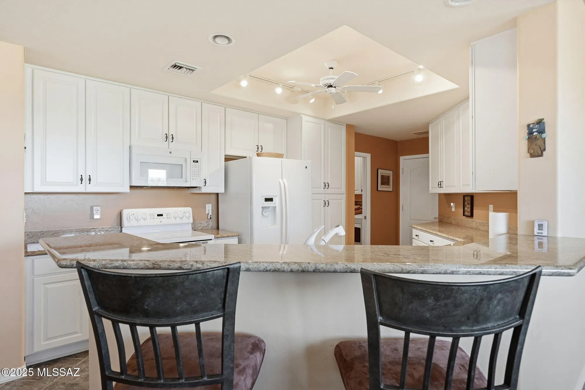 Property Slideshow image 13 of 43 | 660 n cedar bend ave, Green Valley, AZ, 85614