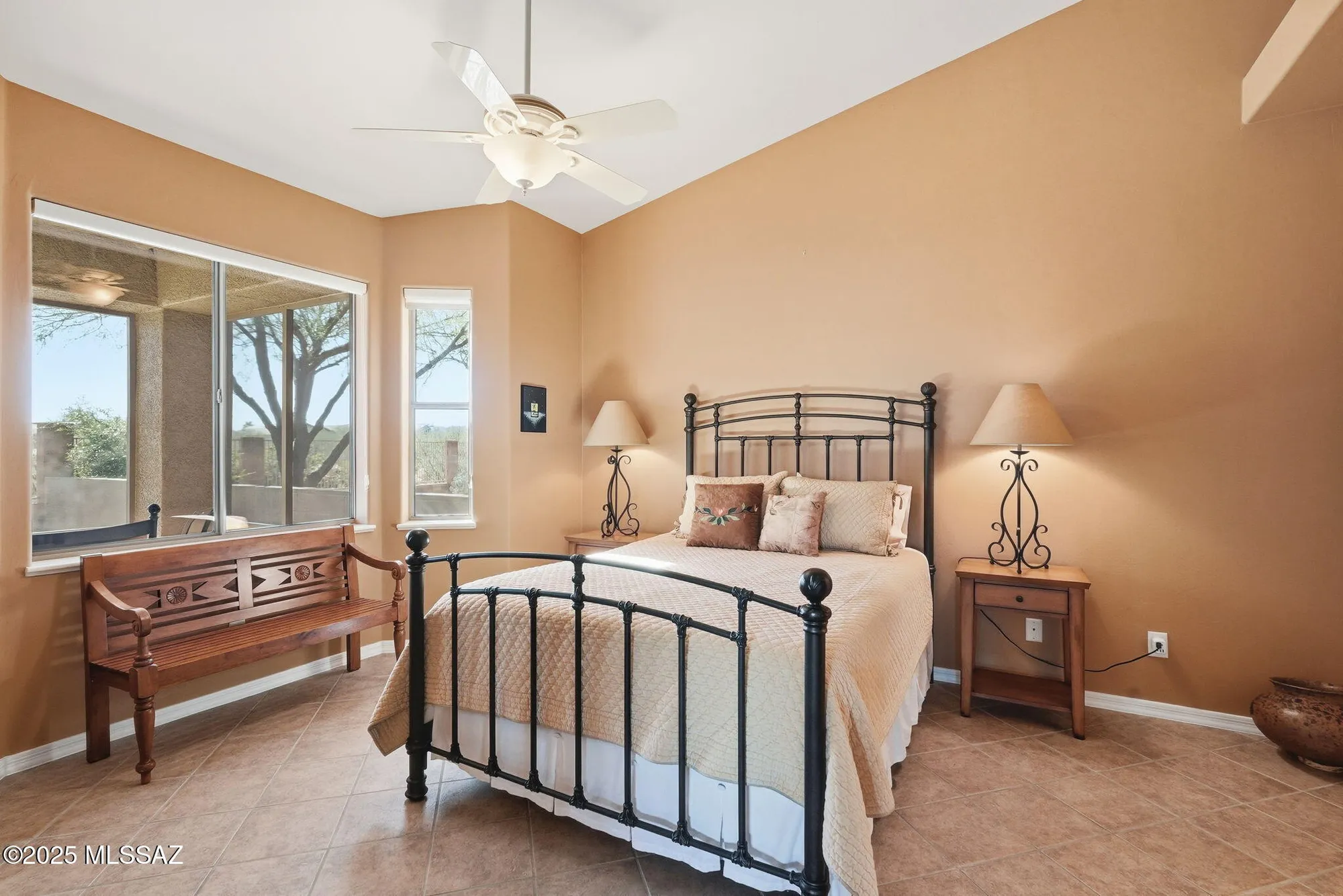 Property Slideshow image 21 of 43 | 660 n cedar bend ave, Green Valley, AZ, 85614