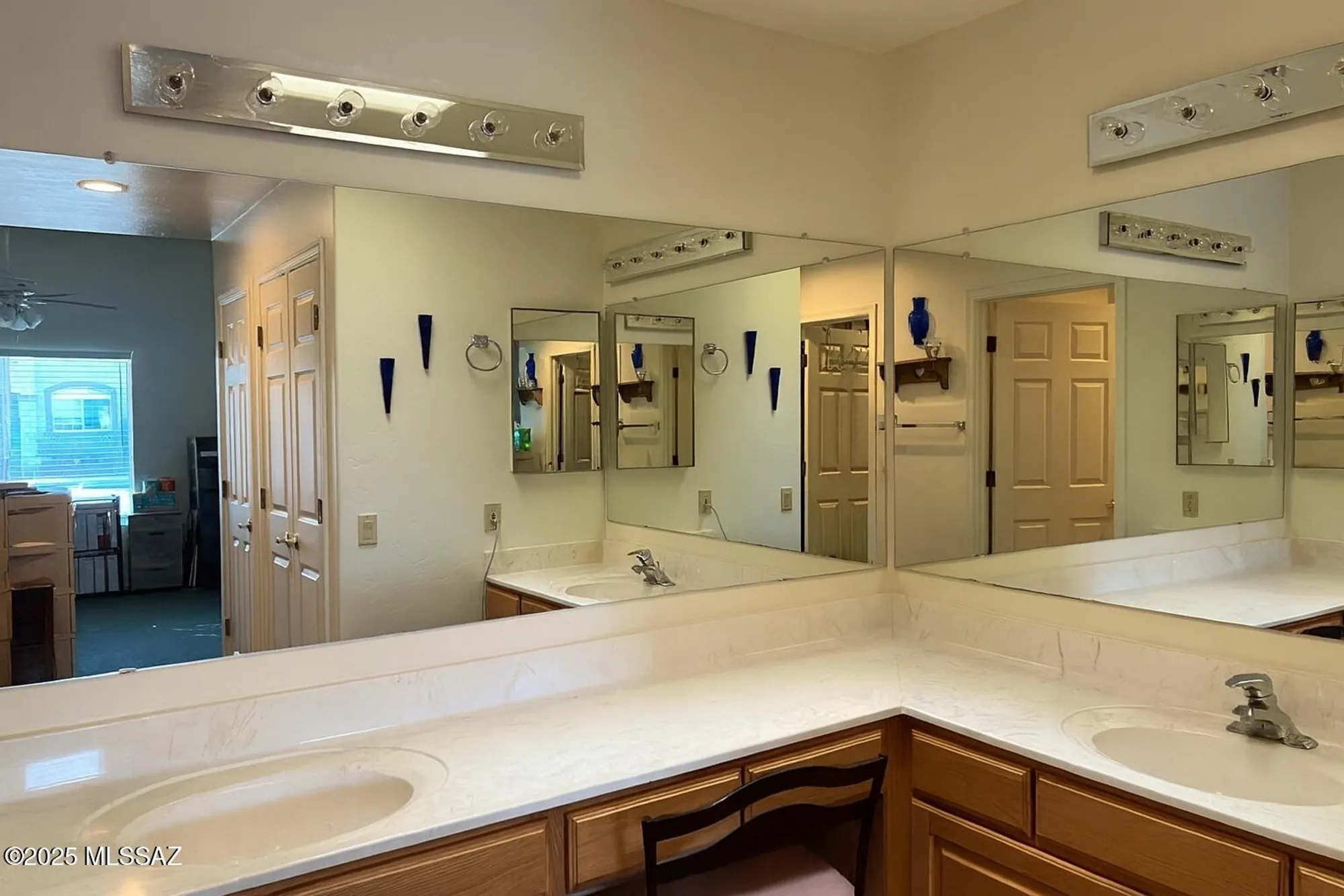 Property Slideshow image 18 of 26 | 1857 w demetrie loop, Green Valley, AZ, 85622
