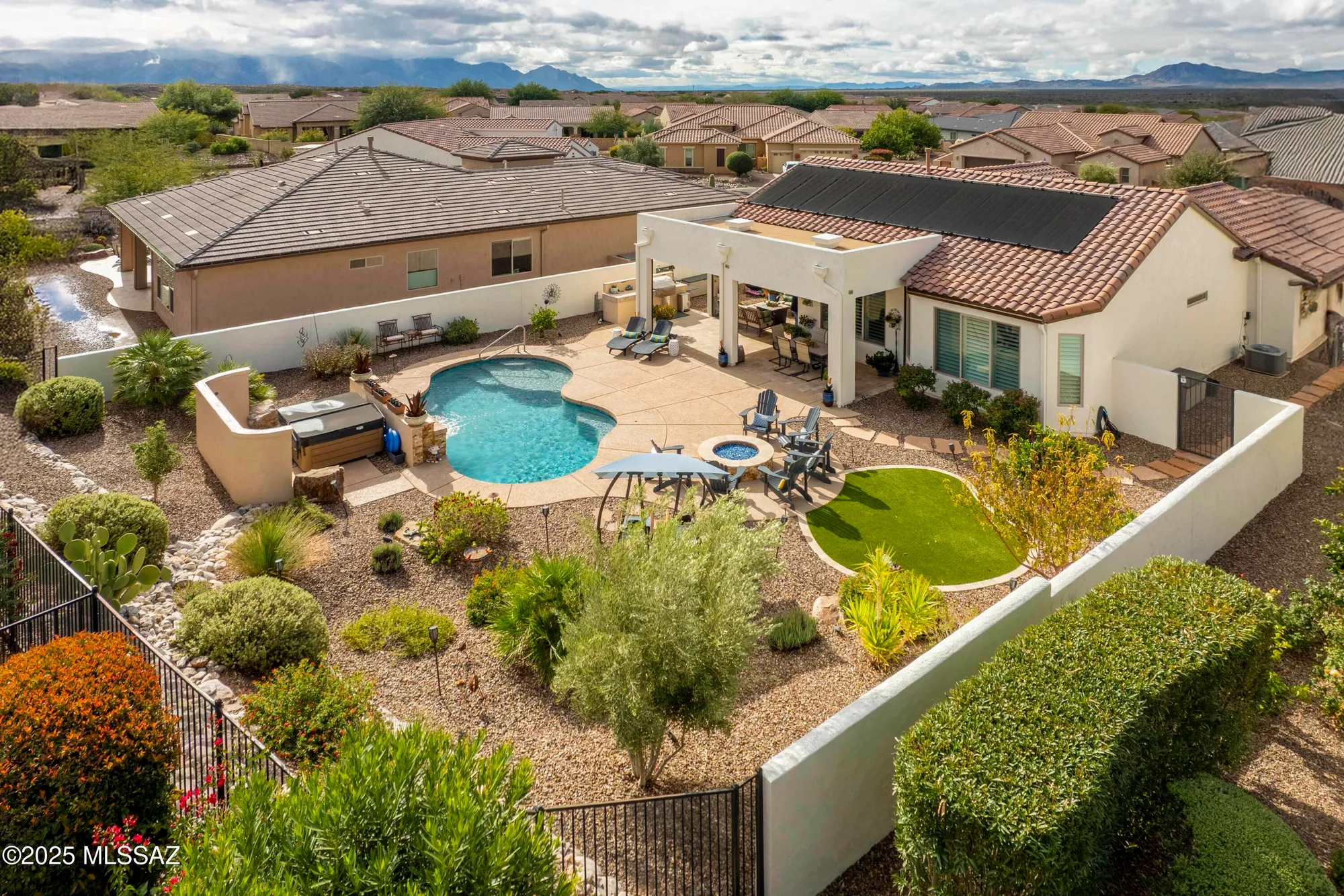 Property Slideshow image 1 of 43 | 31941 s bayberry ct, Oracle, AZ, 85623