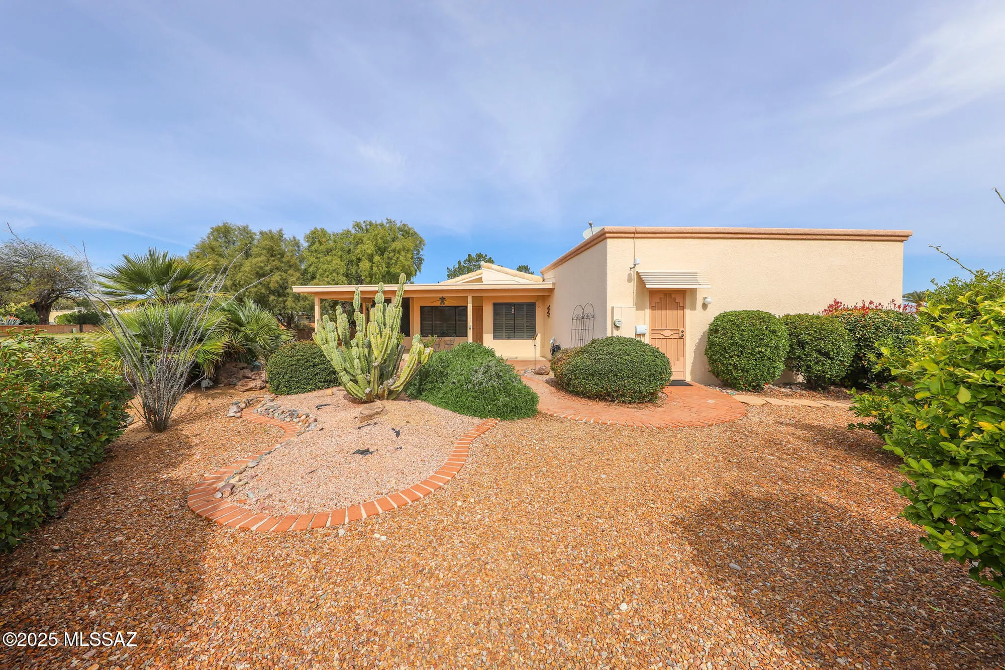 Property Slideshow image 7 of 21 | 1964 s abrego dr, Green Valley, AZ, 85614