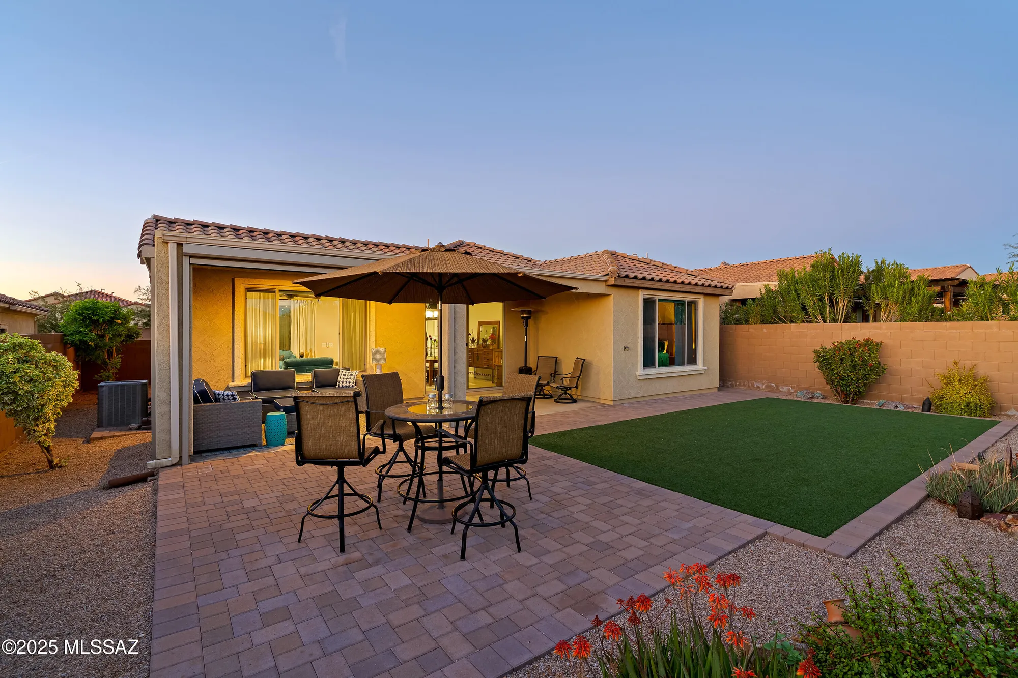 Property Slideshow image 26 of 31 | 6827 w cliff spring trl, Marana, AZ, 85658