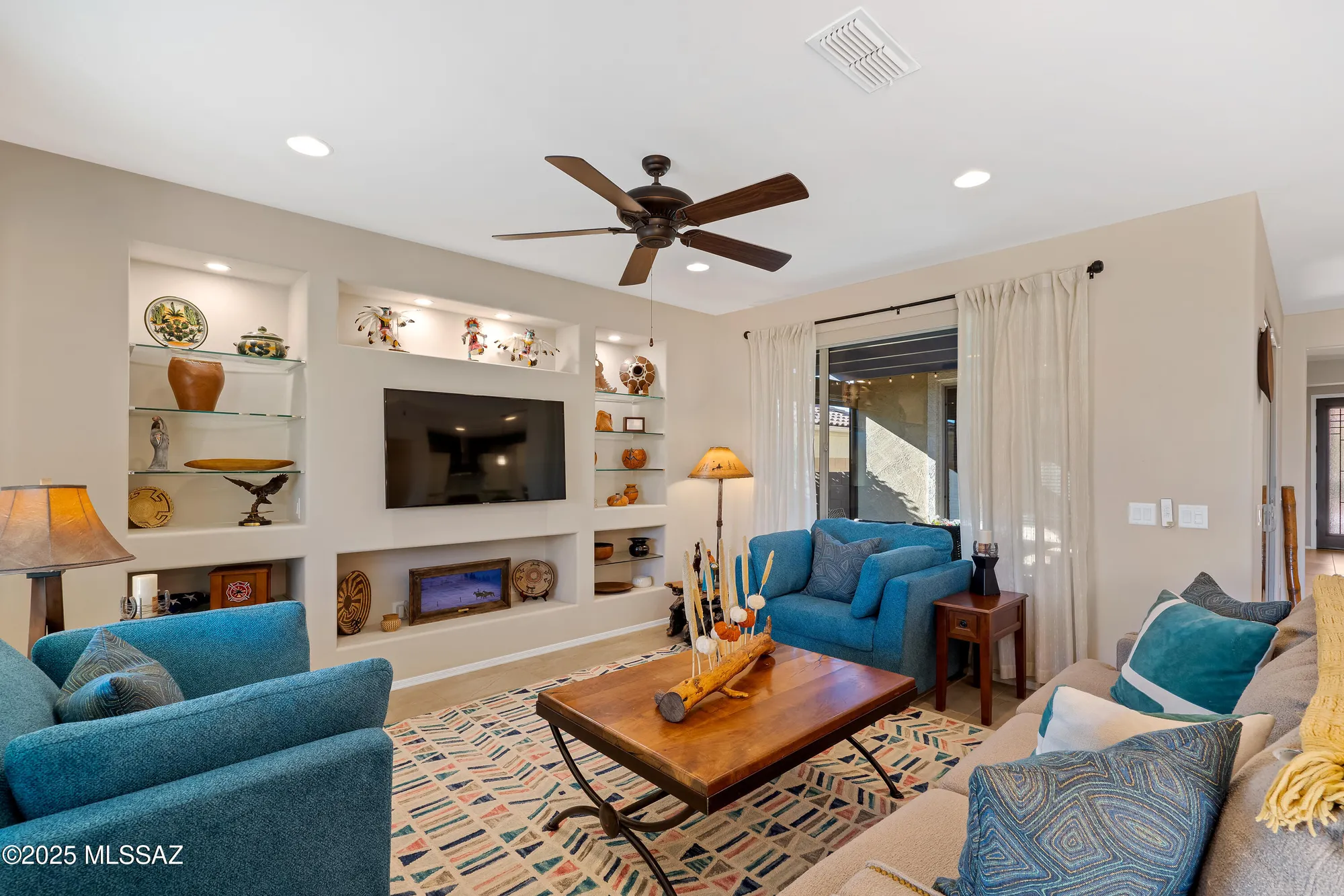 Property Slideshow image 16 of 31 | 6827 w cliff spring trl, Marana, AZ, 85658