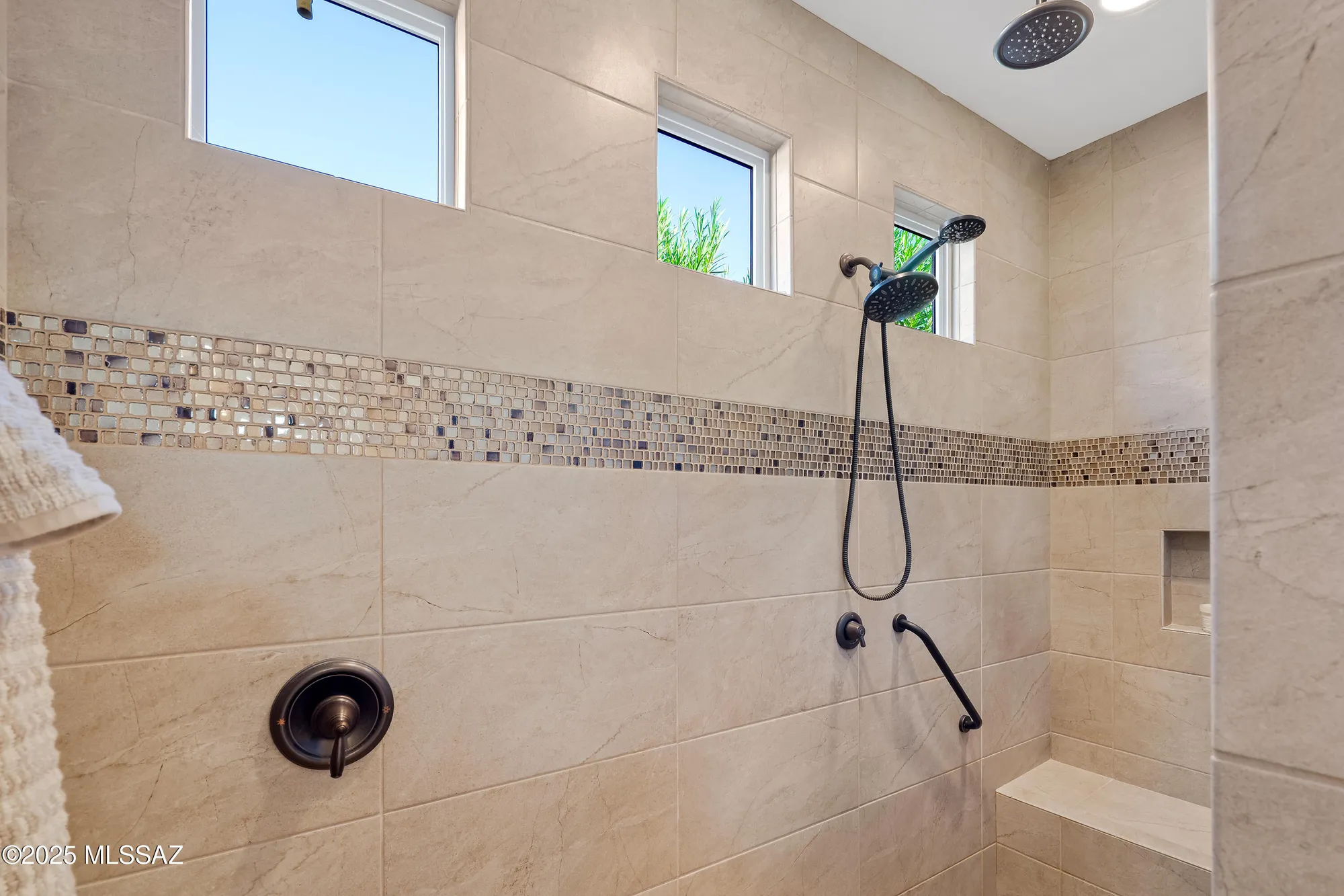 Property Slideshow image 20 of 31 | 6827 w cliff spring trl, Marana, AZ, 85658