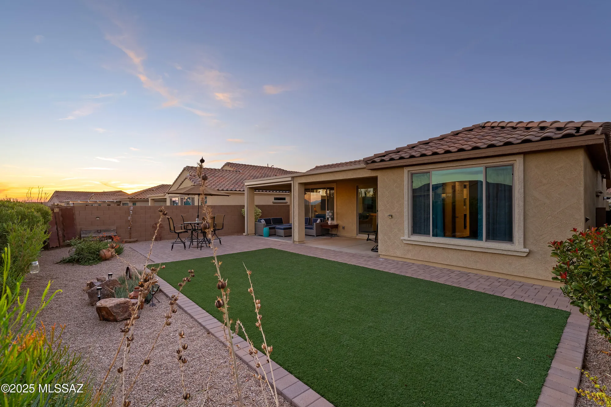 Property Slideshow image 24 of 31 | 6827 w cliff spring trl, Marana, AZ, 85658