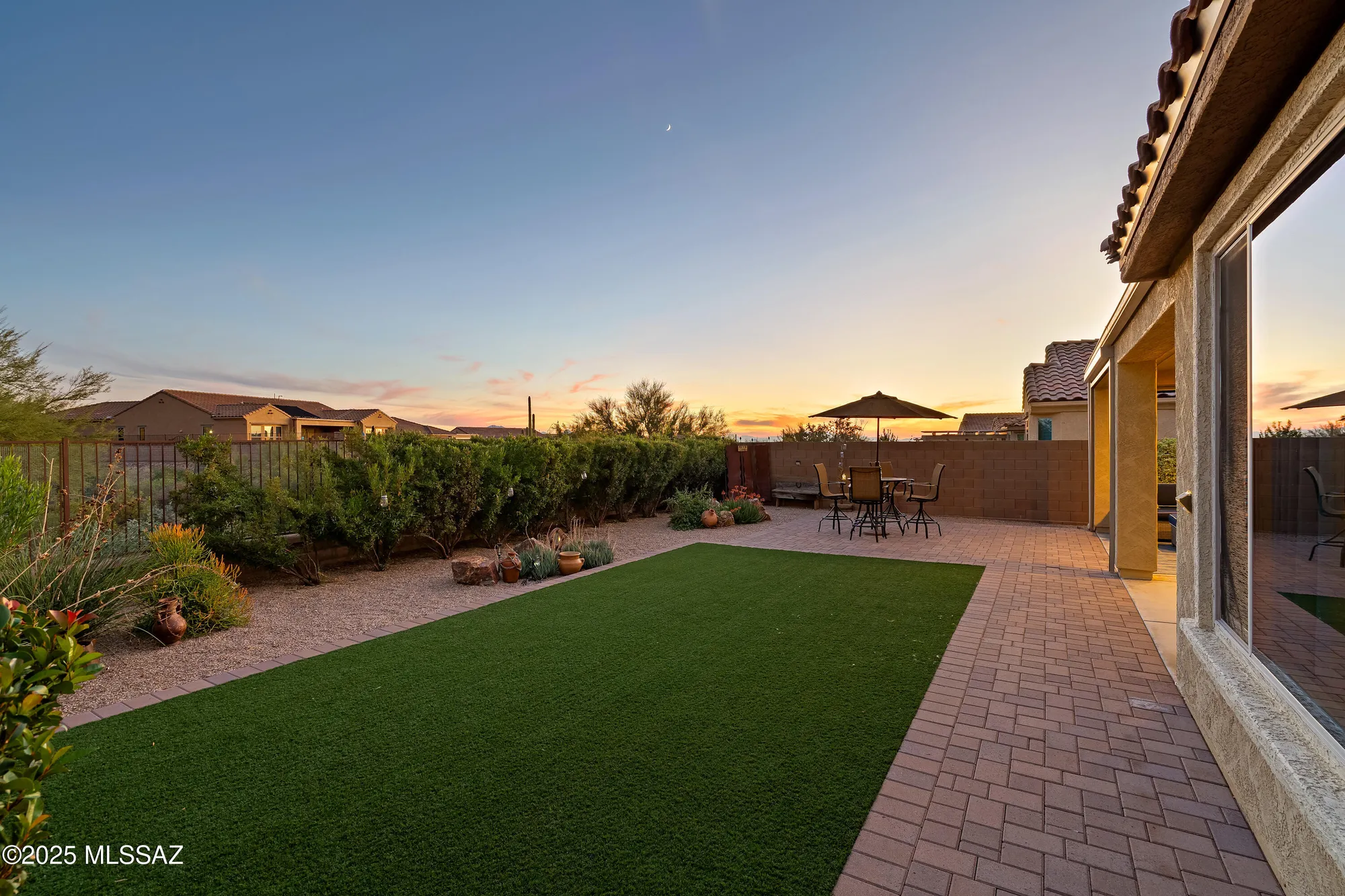 Property Slideshow image 25 of 31 | 6827 w cliff spring trl, Marana, AZ, 85658