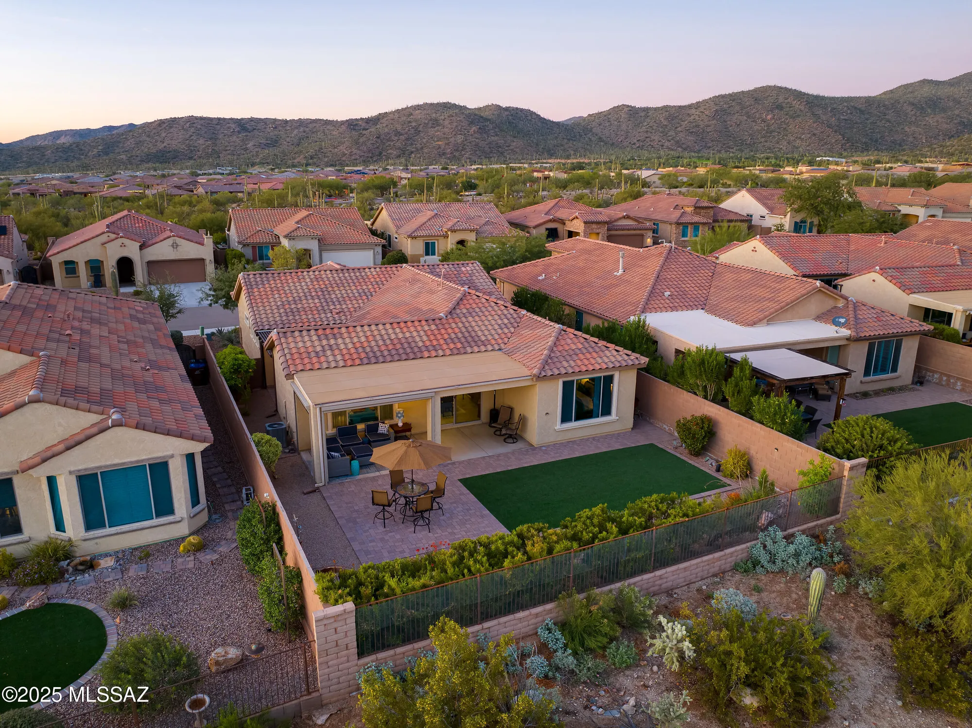 Property Slideshow image 30 of 31 | 6827 w cliff spring trl, Marana, AZ, 85658