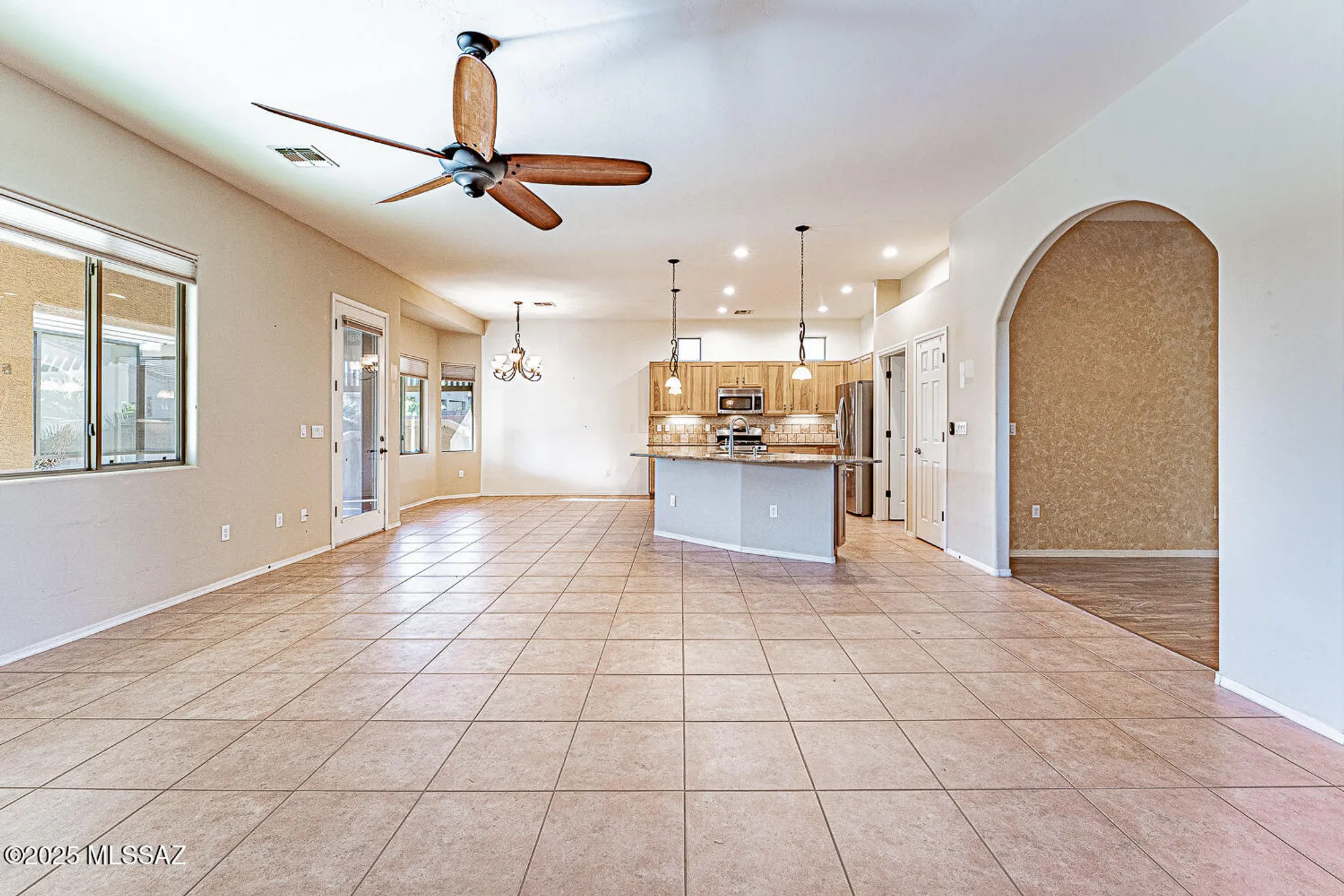 Property Slideshow image 11 of 49 | 917 w bosch dr, Green Valley, AZ, 85614