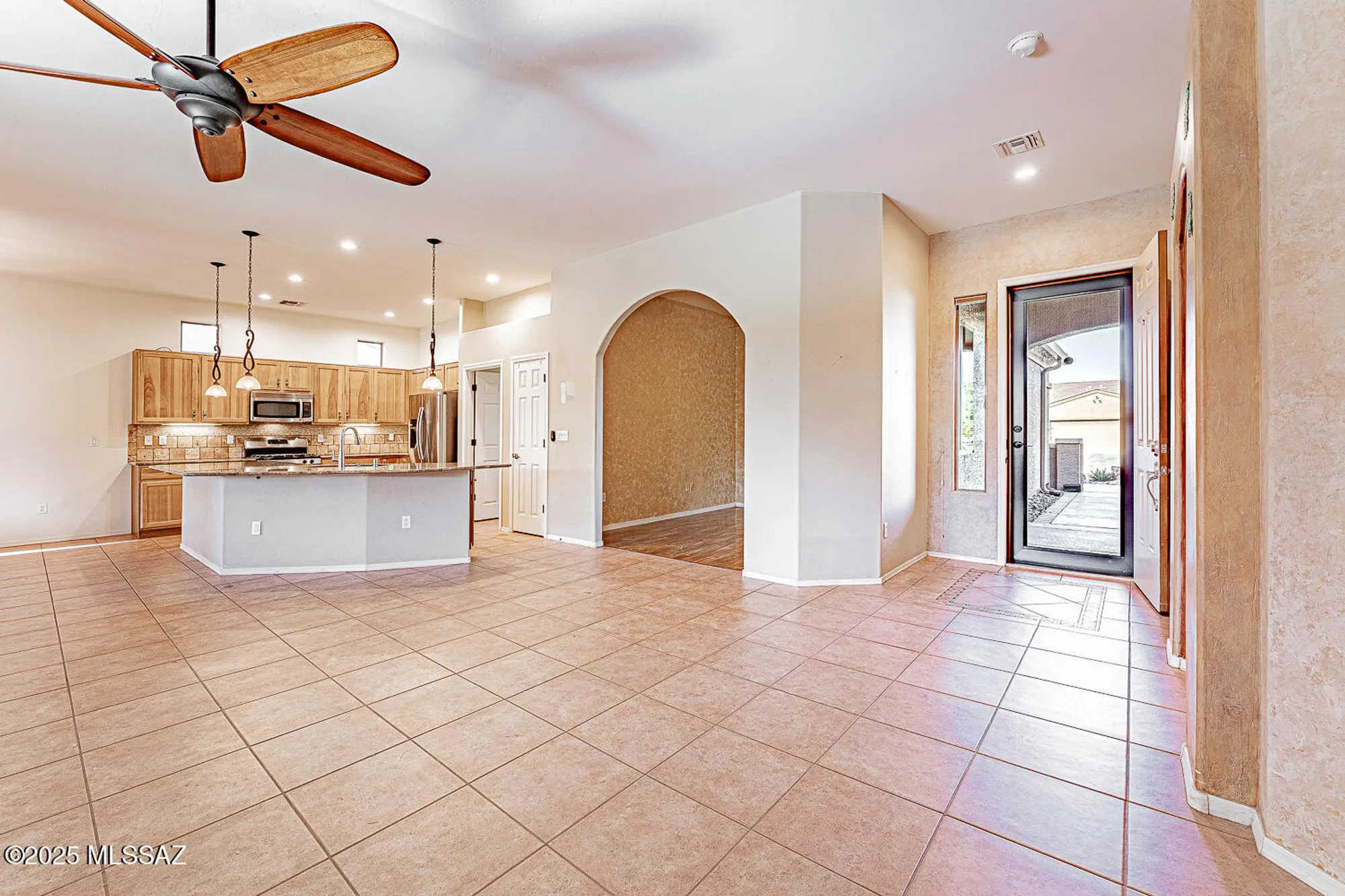 Property Slideshow image 7 of 49 | 917 w bosch dr, Green Valley, AZ, 85614