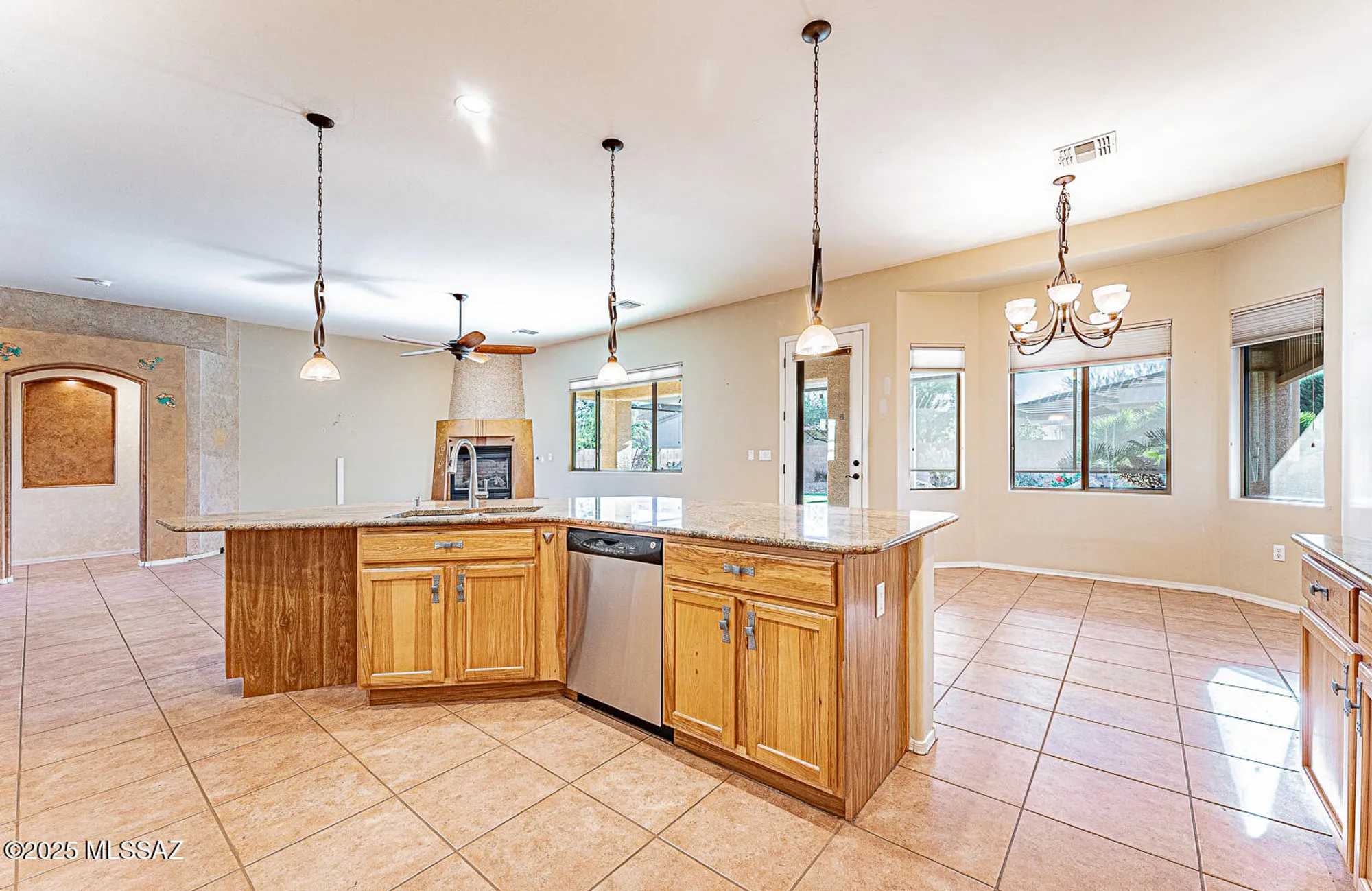Property Slideshow image 17 of 49 | 917 w bosch dr, Green Valley, AZ, 85614