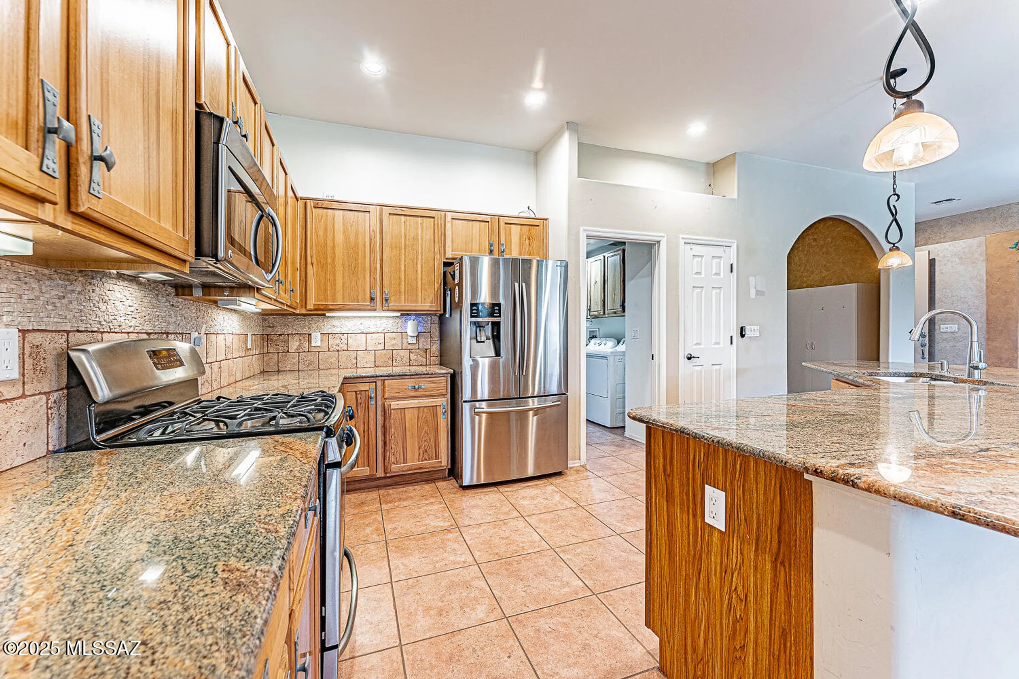 Property Slideshow image 14 of 49 | 917 w bosch dr, Green Valley, AZ, 85614