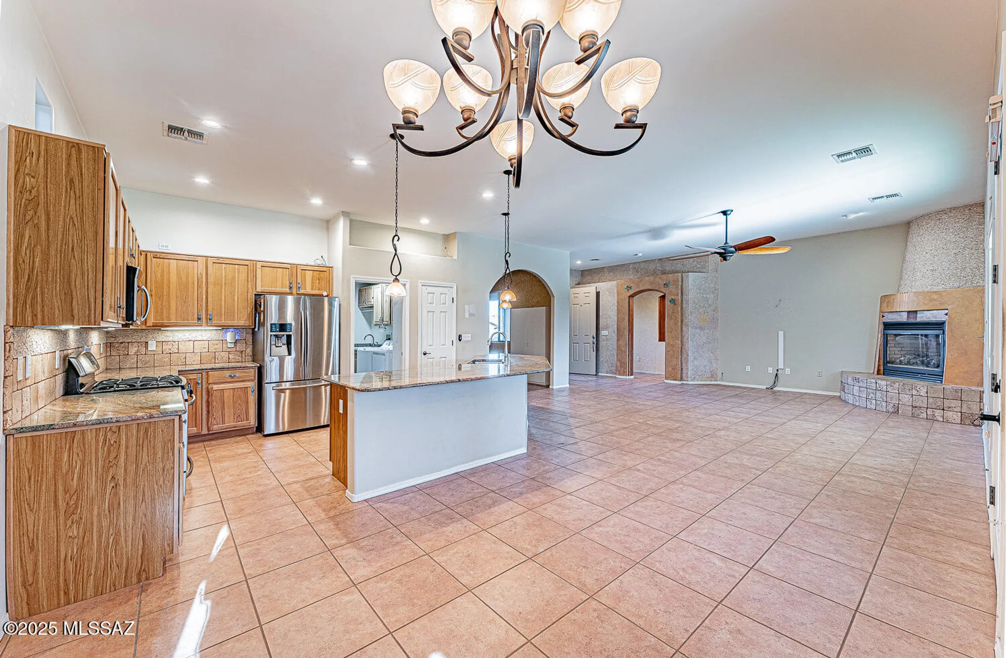 Property Slideshow image 12 of 49 | 917 w bosch dr, Green Valley, AZ, 85614