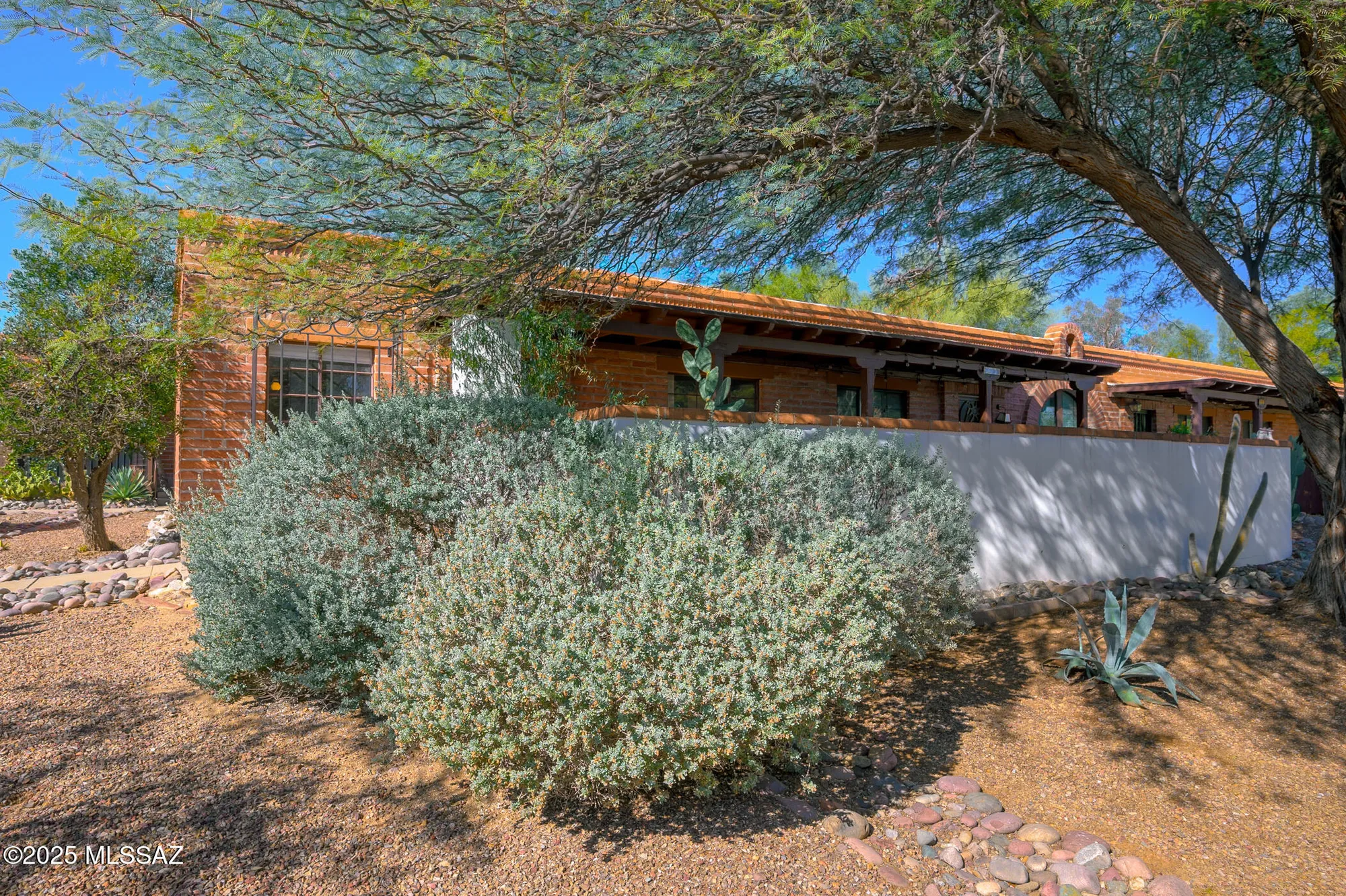Property Slideshow image 2 of 31 | 222 s paseo quinta a, Green Valley, AZ, 85614