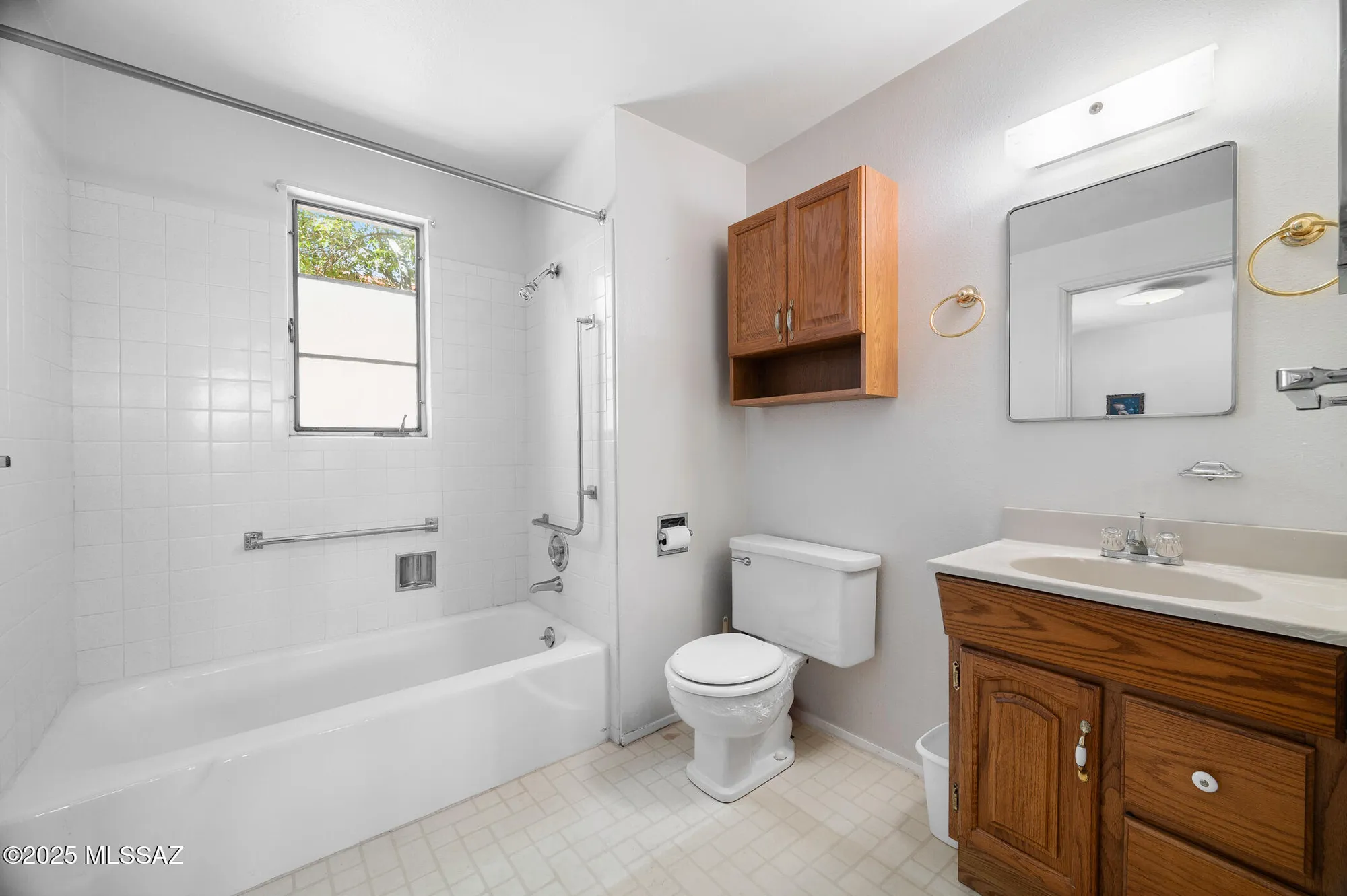 Property Slideshow image 23 of 31 | 222 s paseo quinta a, Green Valley, AZ, 85614