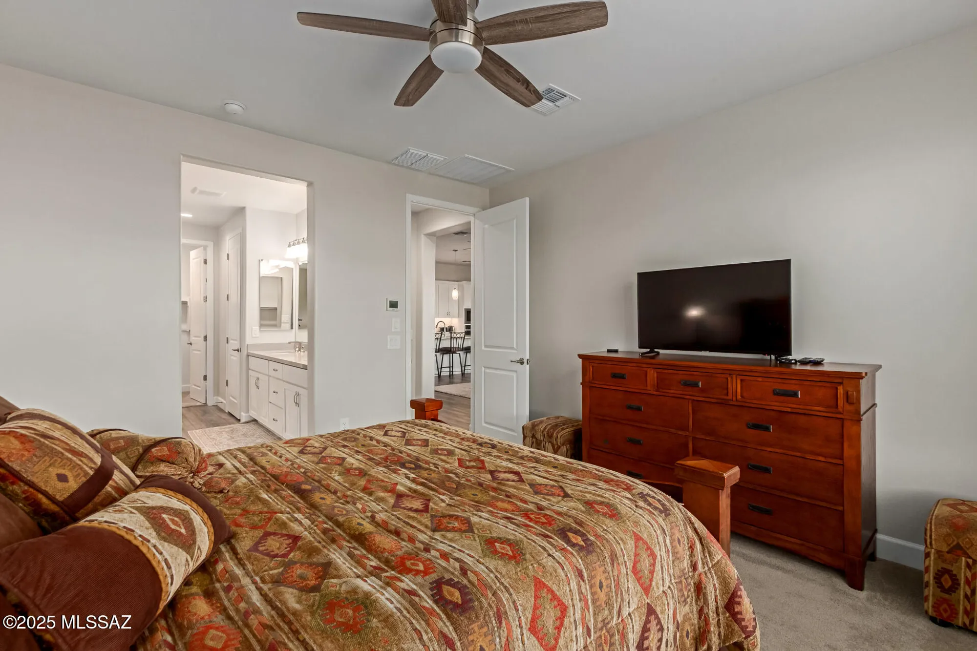 Property Slideshow image 10 of 39 | 30611 s osprey dr, Oracle, AZ, 85623