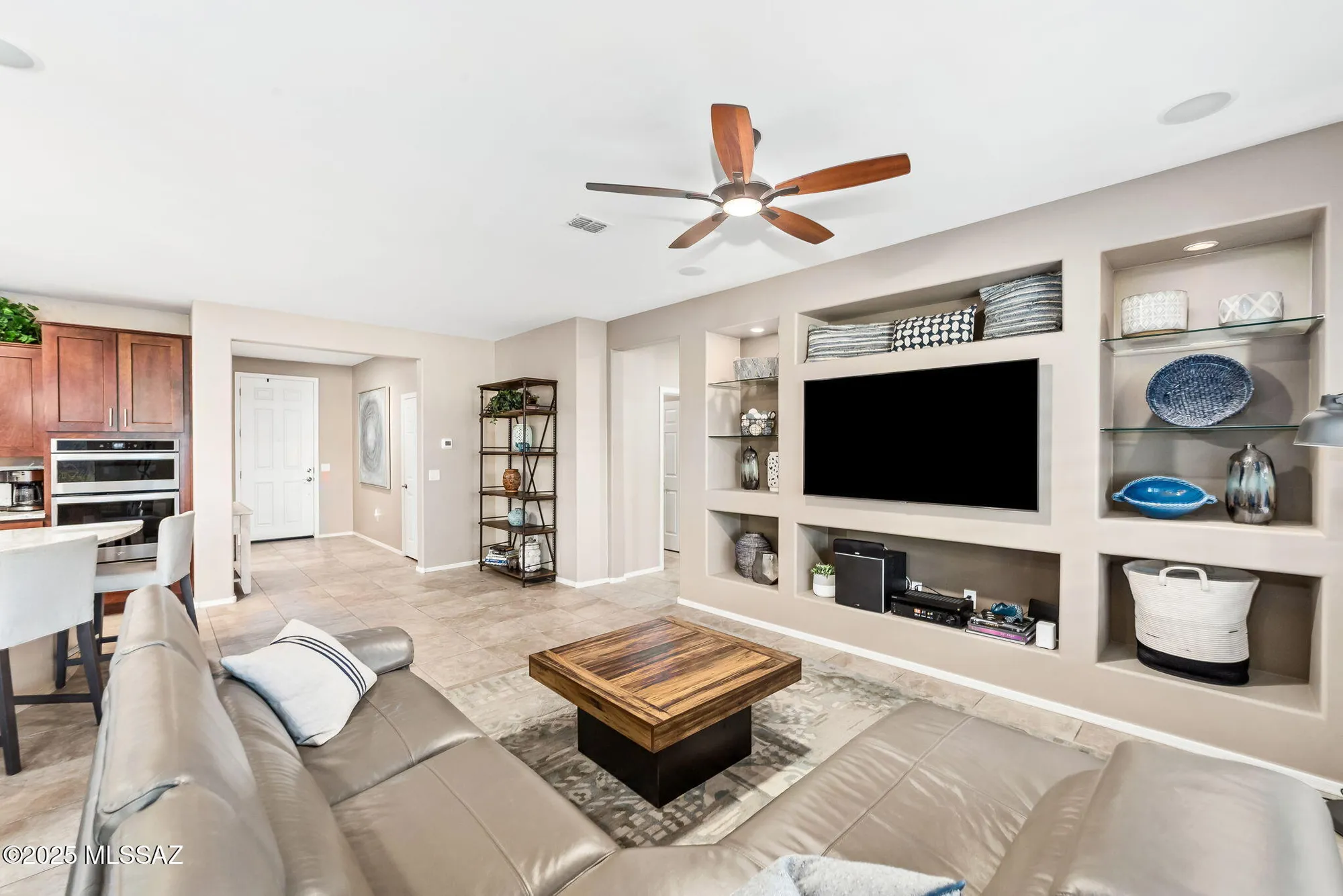 Property Slideshow image 8 of 51 | 7084 w cliff spring trl, Marana, AZ, 85658