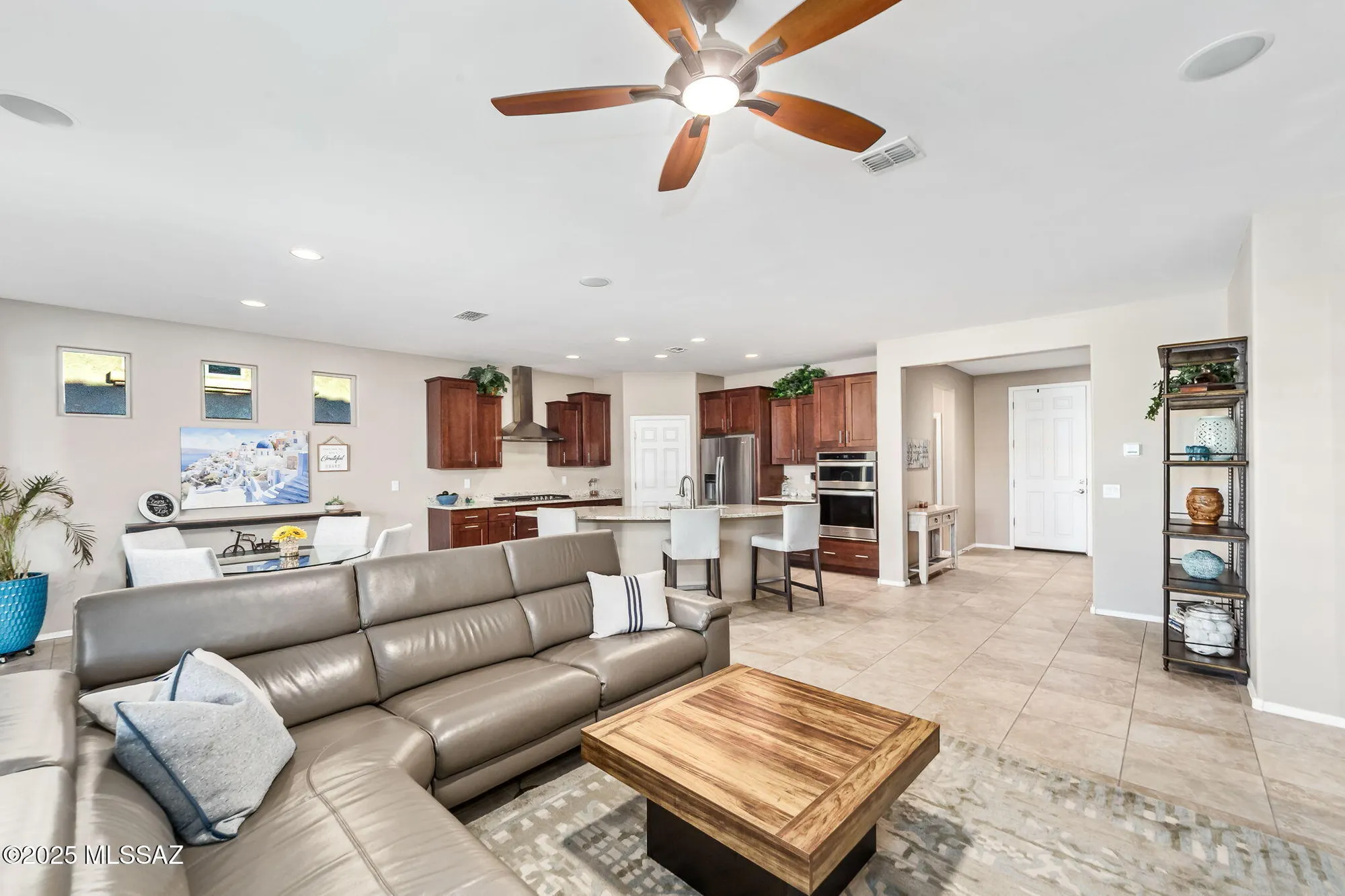 Property Slideshow image 10 of 51 | 7084 w cliff spring trl, Marana, AZ, 85658