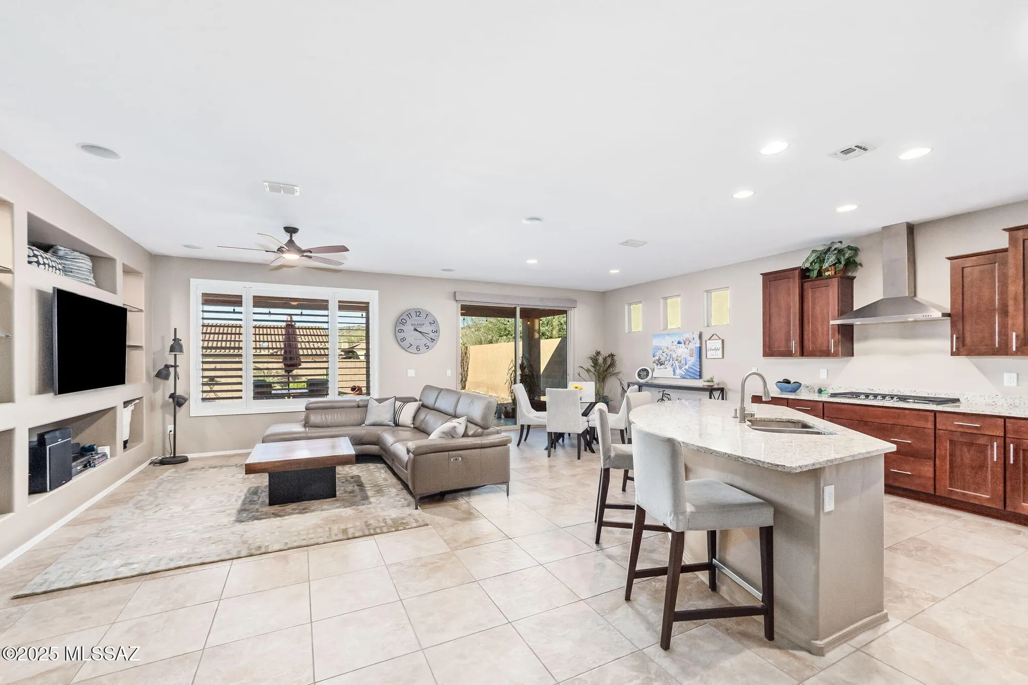 Property Slideshow image 7 of 51 | 7084 w cliff spring trl, Marana, AZ, 85658