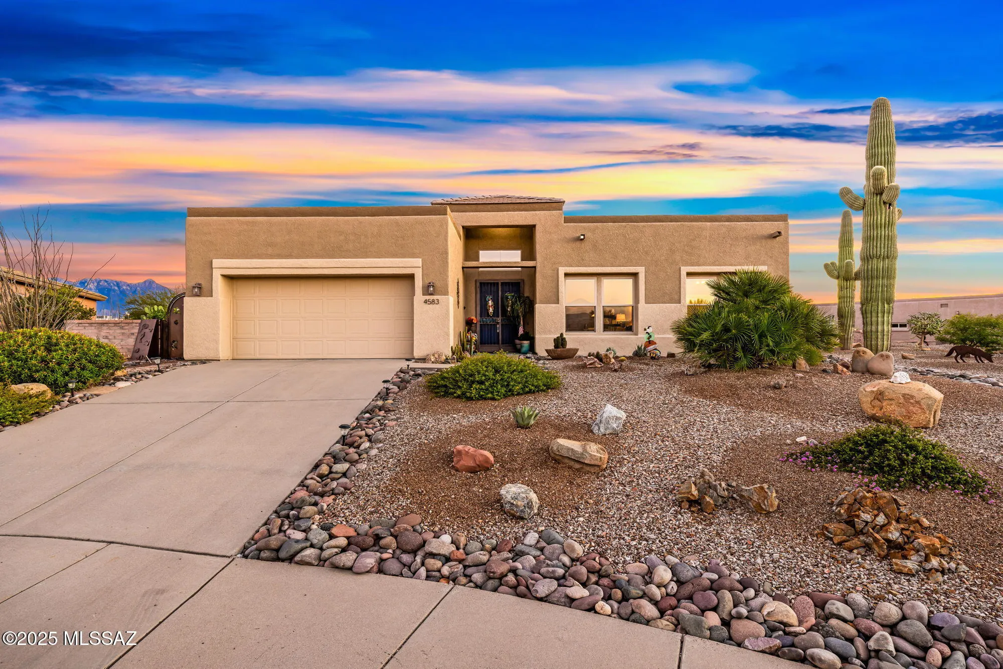 Property Slideshow image 1 of 51 | 4583 s moon river pl, Green Valley, AZ, 85622