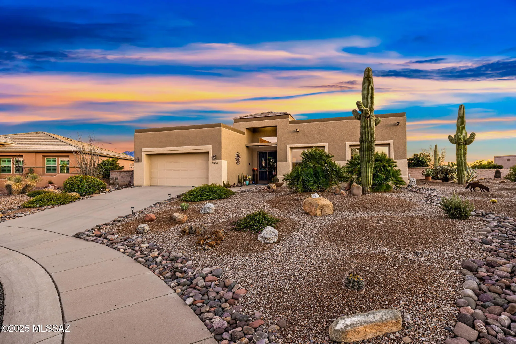 Property Slideshow image 2 of 51 | 4583 s moon river pl, Green Valley, AZ, 85622