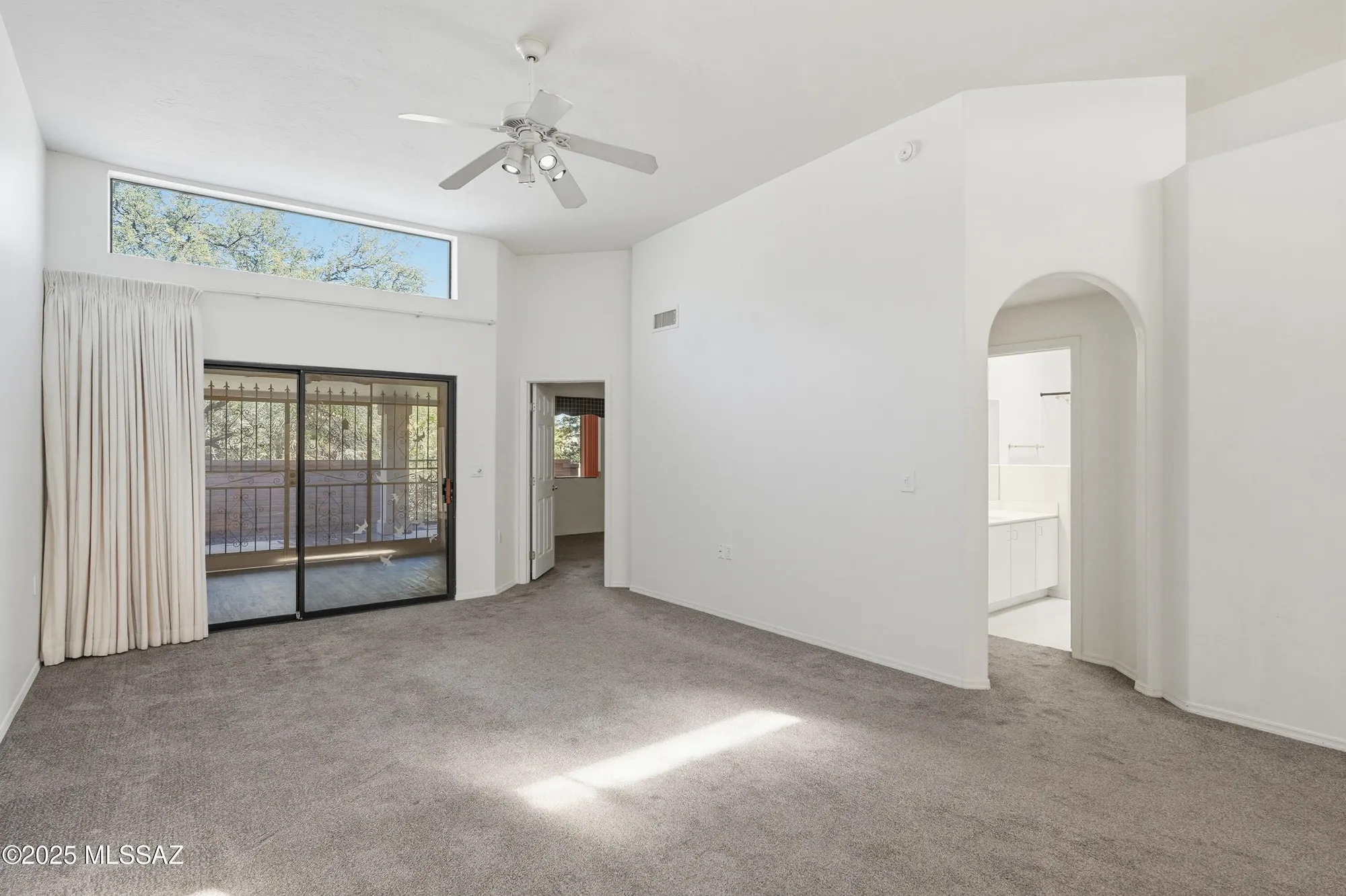 Property Slideshow image 7 of 42 | 988 w calle de emilia, Green Valley, AZ, 85614