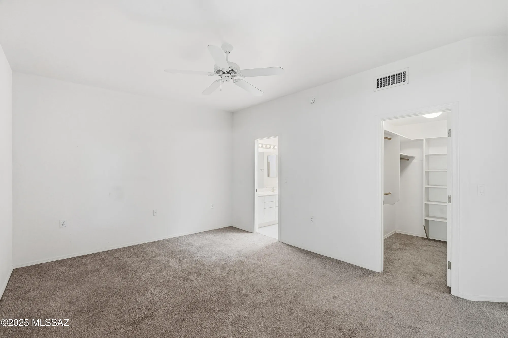 Property Slideshow image 16 of 42 | 988 w calle de emilia, Green Valley, AZ, 85614