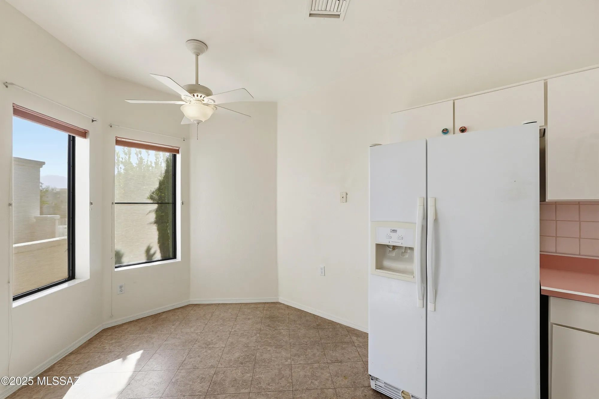 Property Slideshow image 13 of 42 | 988 w calle de emilia, Green Valley, AZ, 85614
