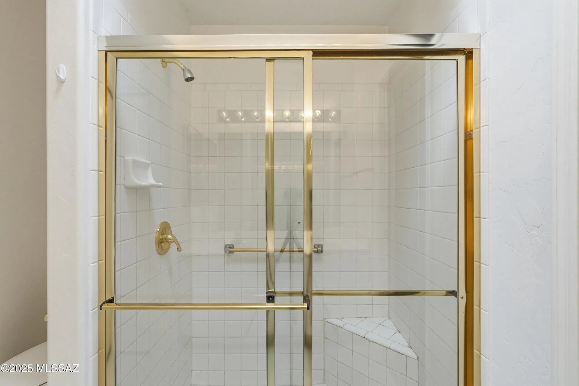 Property Slideshow image 22 of 42 | 988 w calle de emilia, Green Valley, AZ, 85614