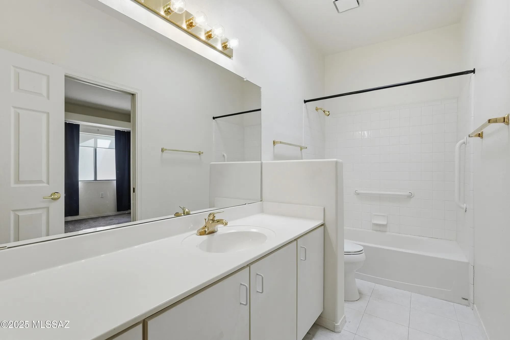 Property Slideshow image 27 of 42 | 988 w calle de emilia, Green Valley, AZ, 85614