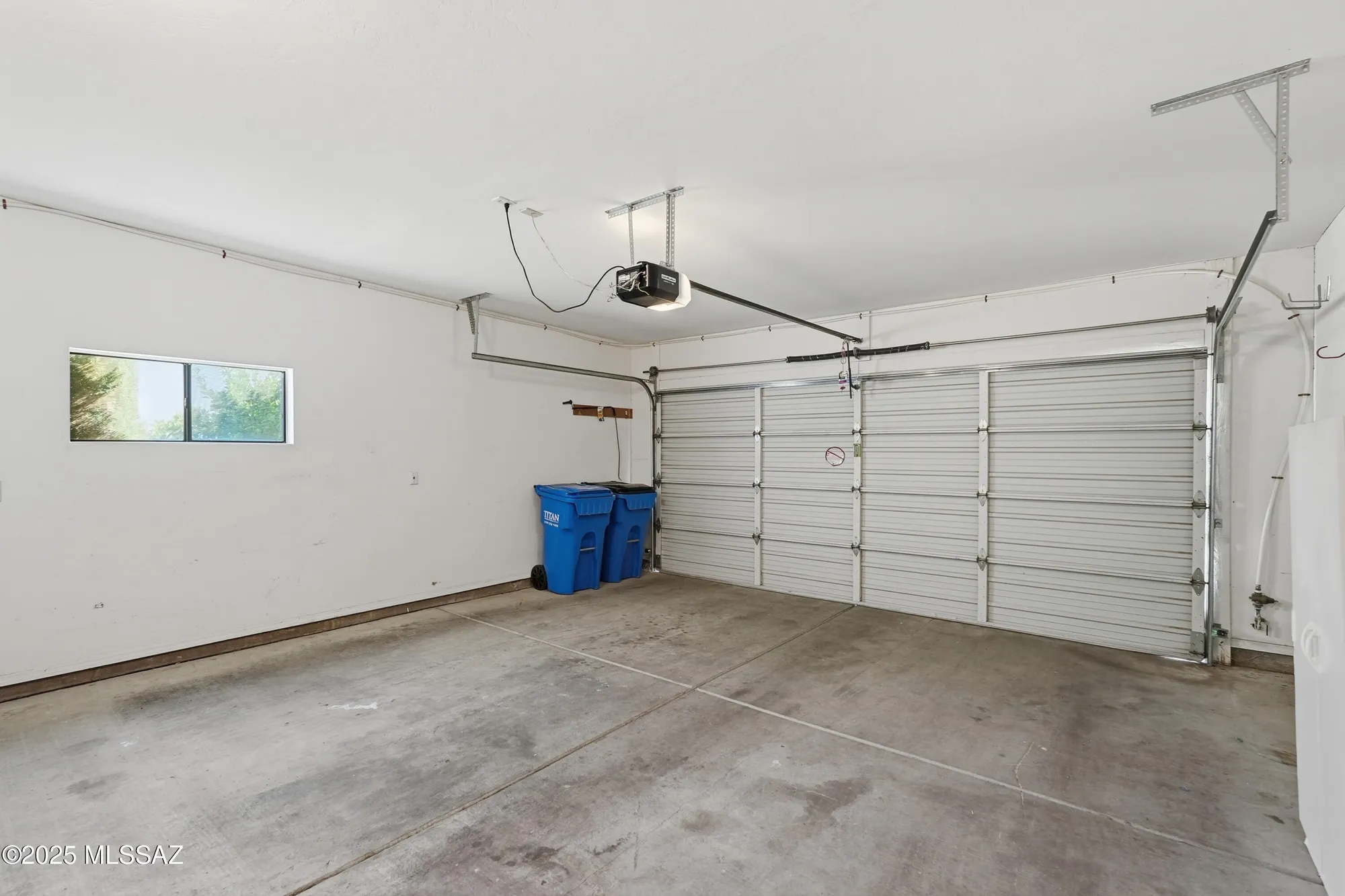 Property Slideshow image 36 of 42 | 988 w calle de emilia, Green Valley, AZ, 85614