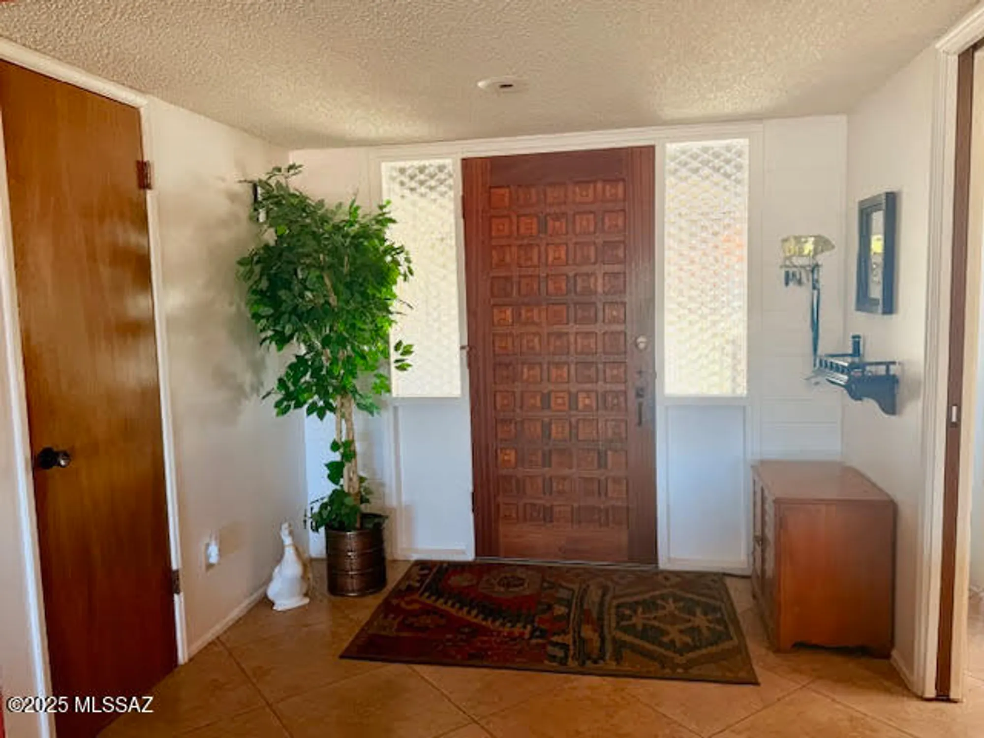 Property Slideshow image 2 of 16 | 243 s paseo seco, Green Valley, AZ, 85614