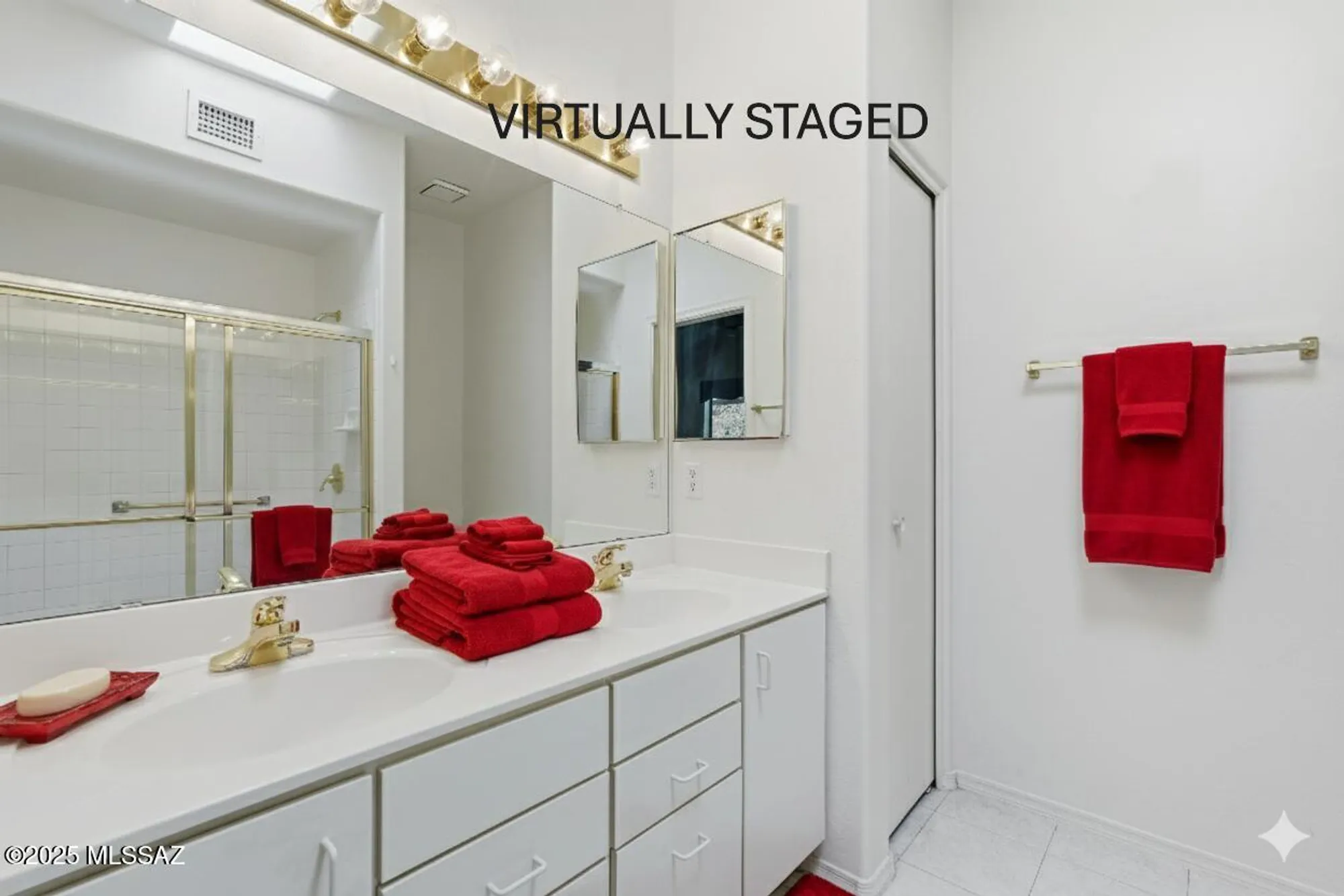 Property Slideshow image 18 of 42 | 988 w calle de emilia, Green Valley, AZ, 85614