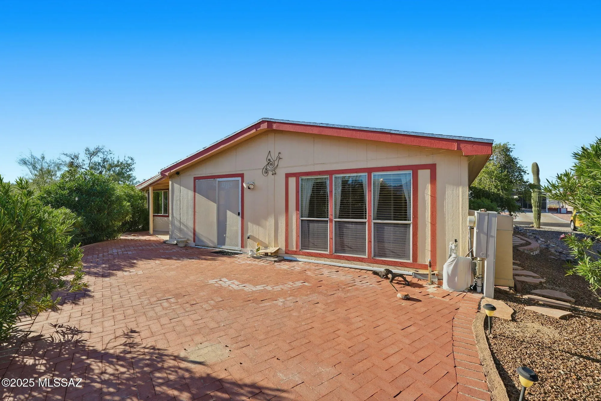 Property Slideshow image 23 of 35 | 155 w pinon dr, Green Valley, AZ, 85614