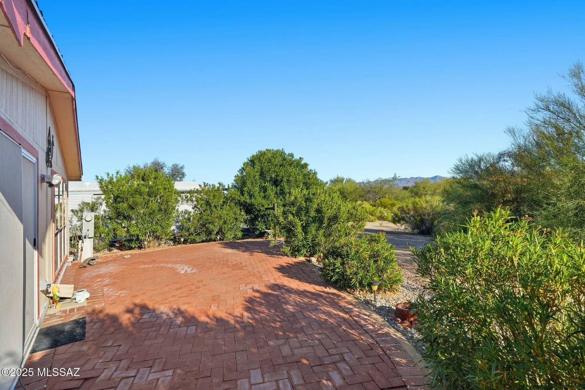 Property Slideshow image 25 of 35 | 155 w pinon dr, Green Valley, AZ, 85614