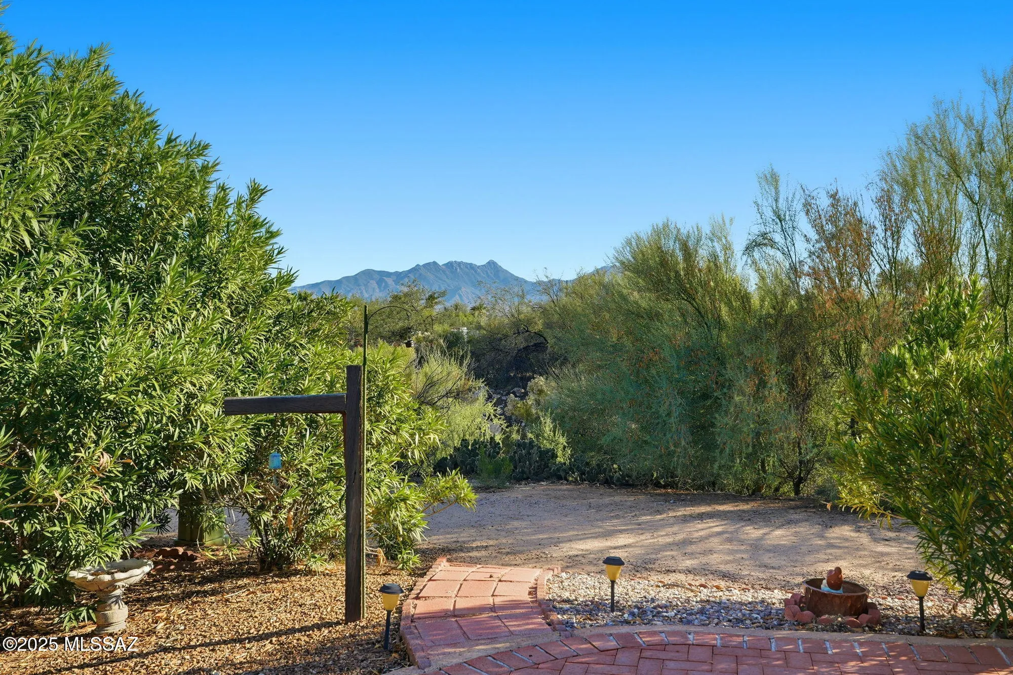 Property Slideshow image 27 of 35 | 155 w pinon dr, Green Valley, AZ, 85614