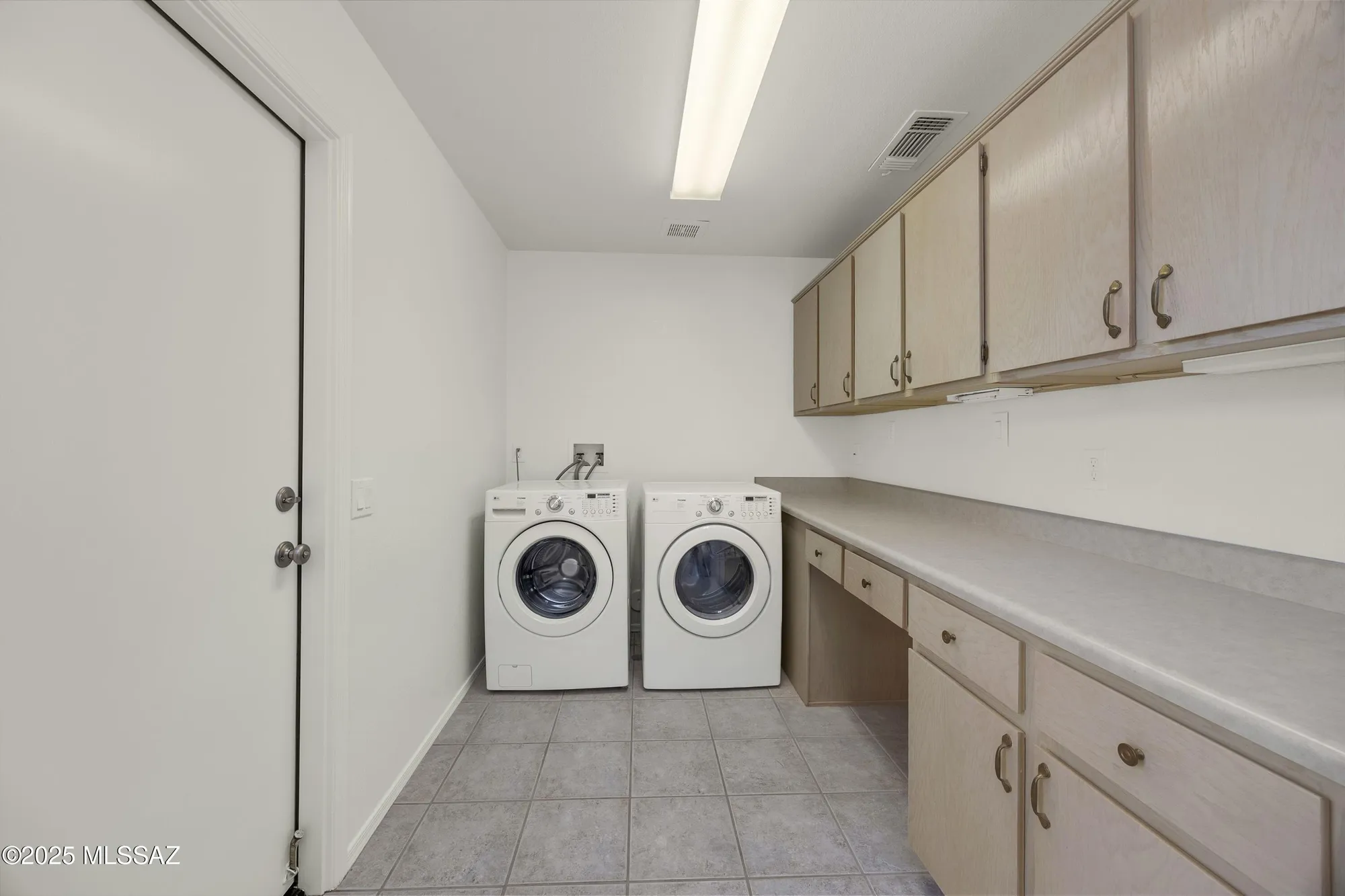 Property Slideshow image 20 of 50 | 37543 s mountain sage dr, Tucson, AZ, 85739