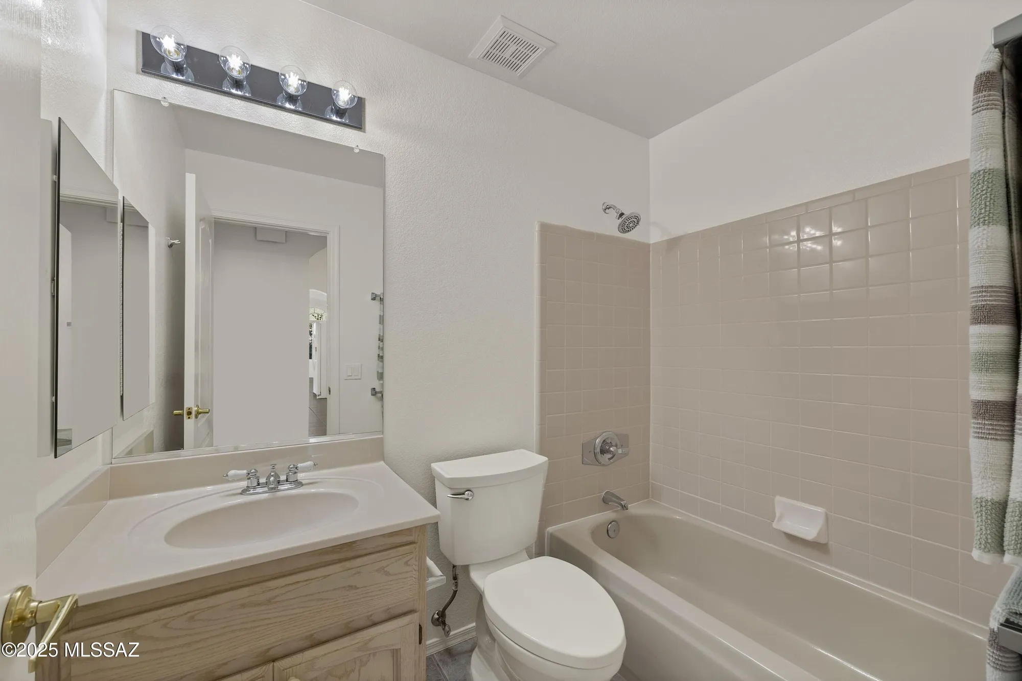 Property Slideshow image 29 of 50 | 37543 s mountain sage dr, Tucson, AZ, 85739