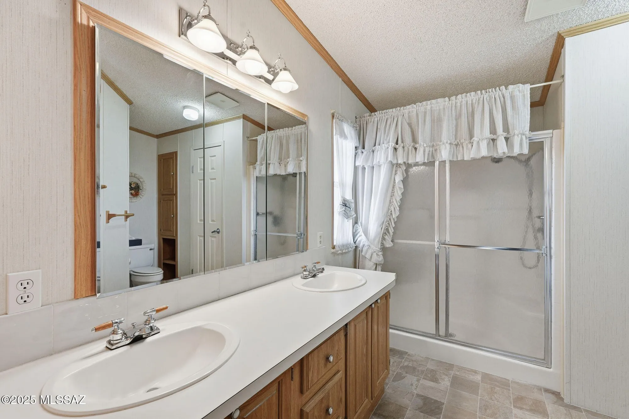 Property Slideshow image 16 of 37 | 1710 n la canoa, Green Valley, AZ, 85614