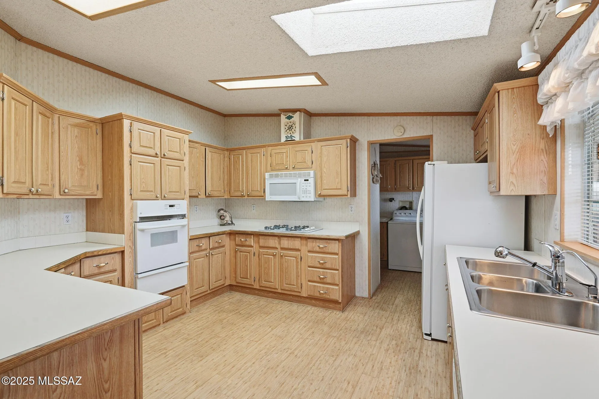 Property Slideshow image 6 of 37 | 1710 n la canoa, Green Valley, AZ, 85614