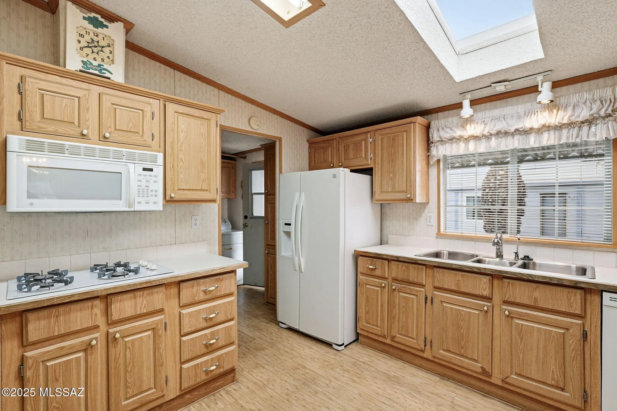 Property Slideshow image 7 of 37 | 1710 n la canoa, Green Valley, AZ, 85614