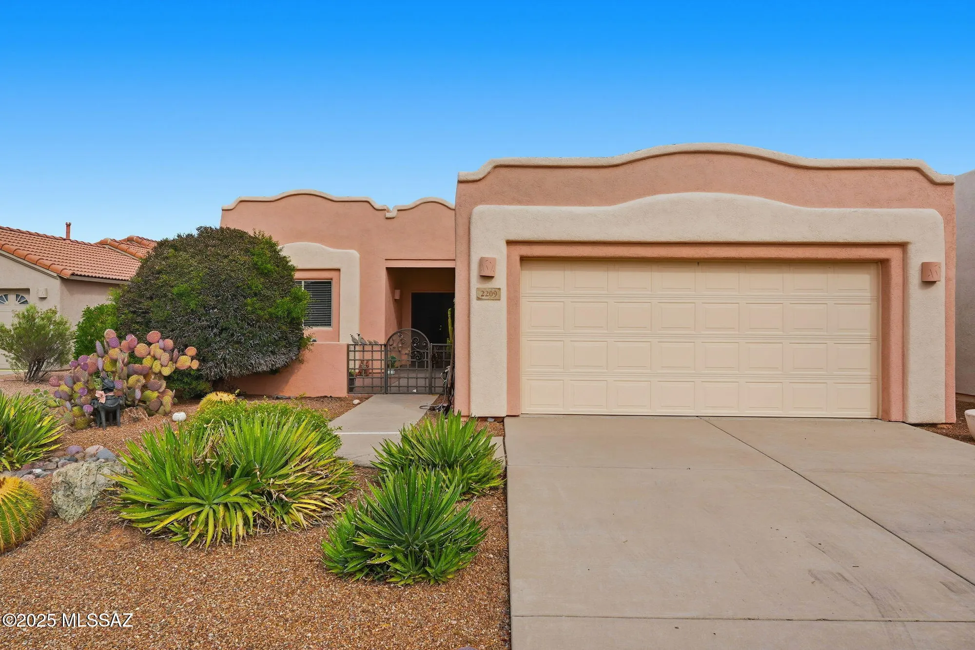 Property Slideshow image 1 of 36 | 2209 s via massari, Green Valley, AZ, 85614